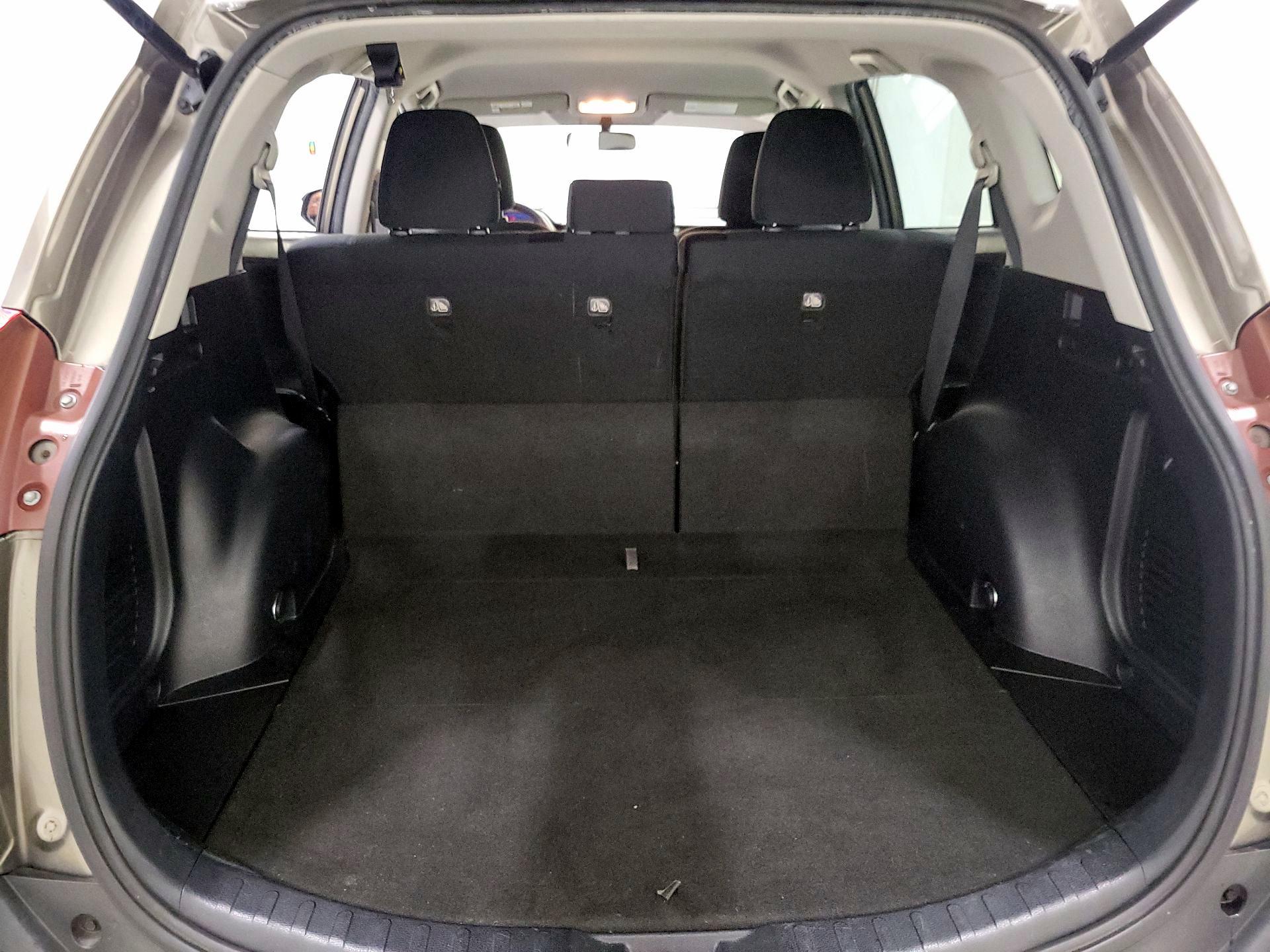 Thumbnail: 2014 Toyota RAV4 - 20