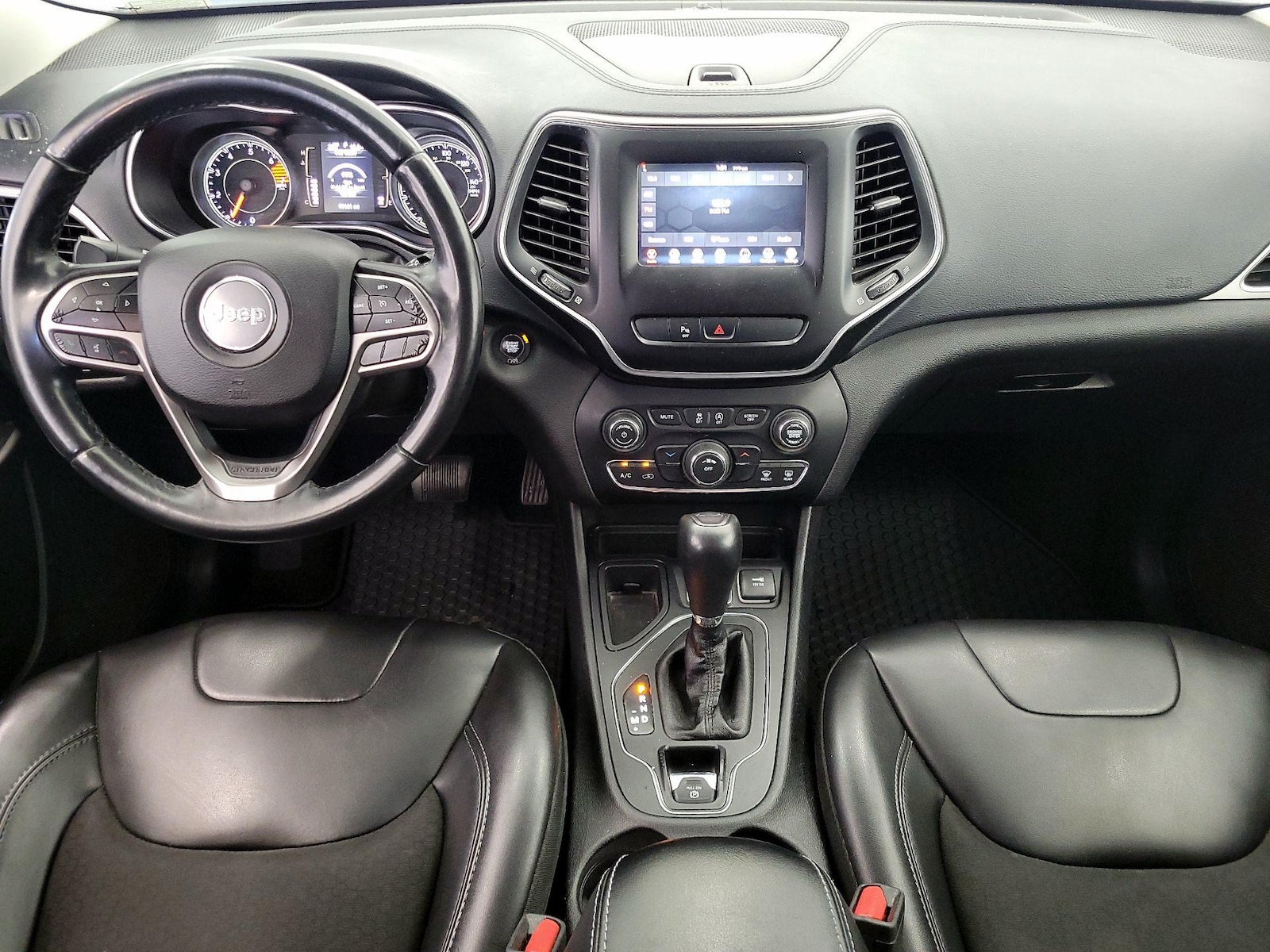 2019 Jeep Cherokee Latitude Plus - Photo 10