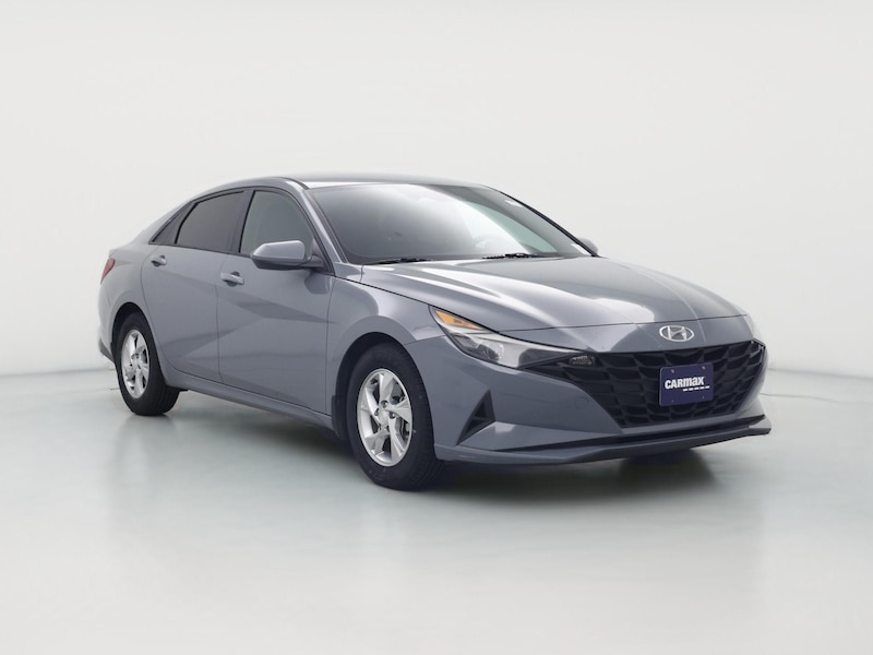 2022 Hyundai Elantra SE