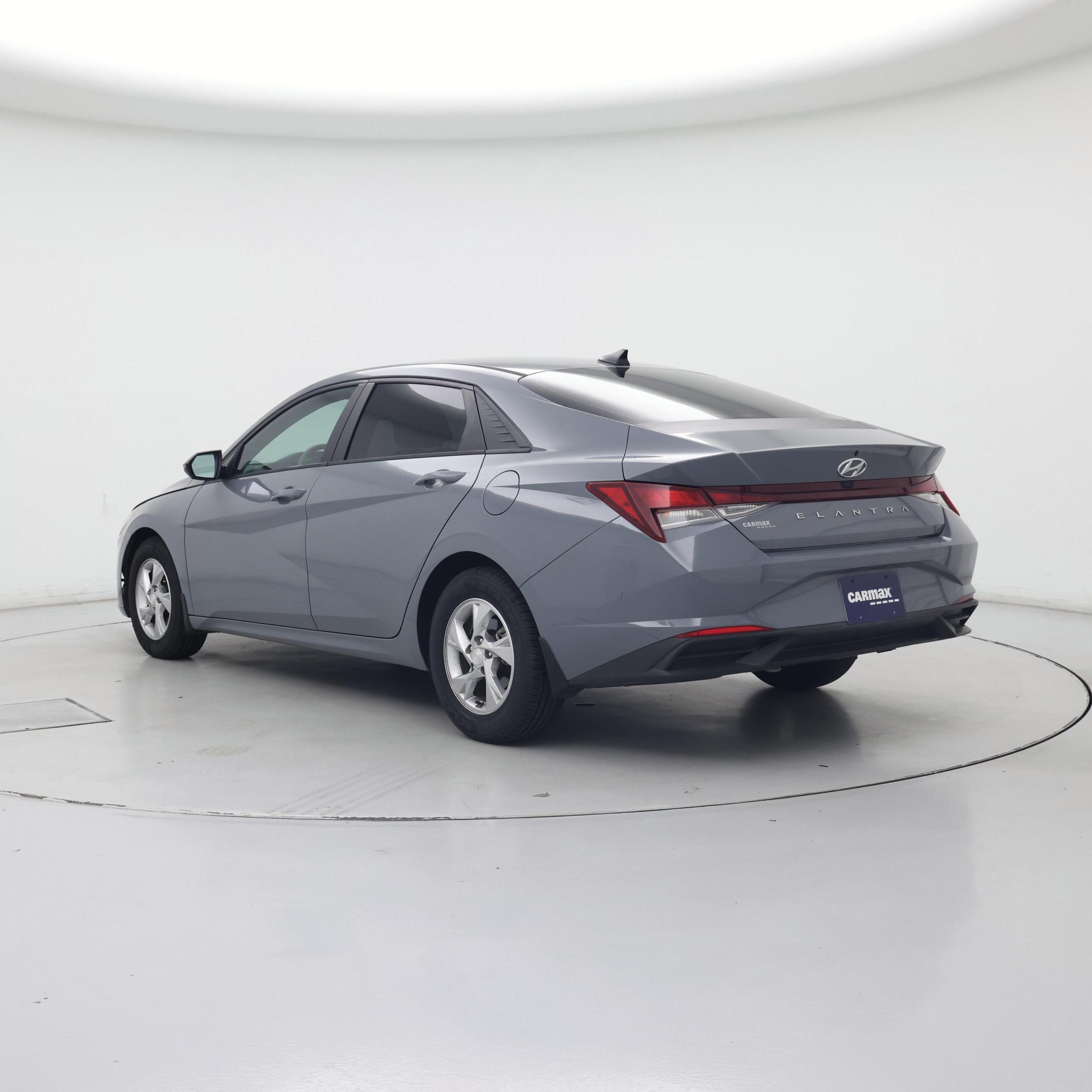 Thumbnail: 2022 Hyundai Elantra - 2