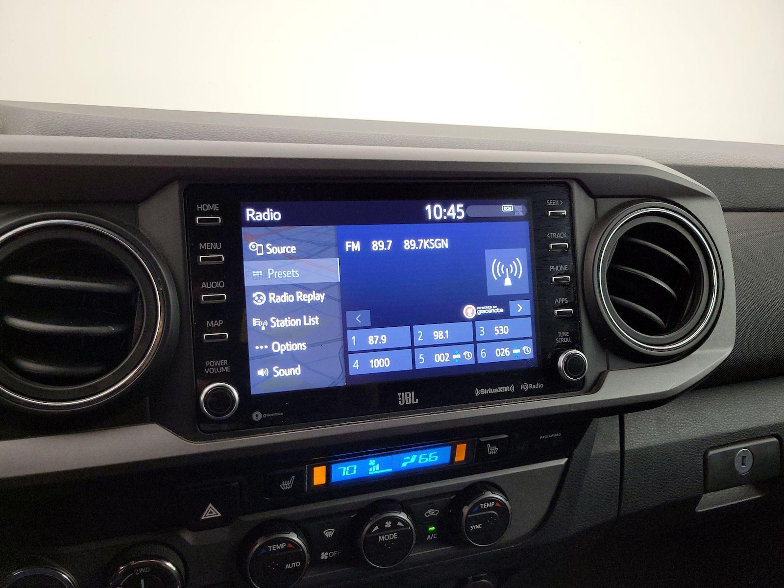 2021 Toyota Tacoma TRD Off Road - Photo 17