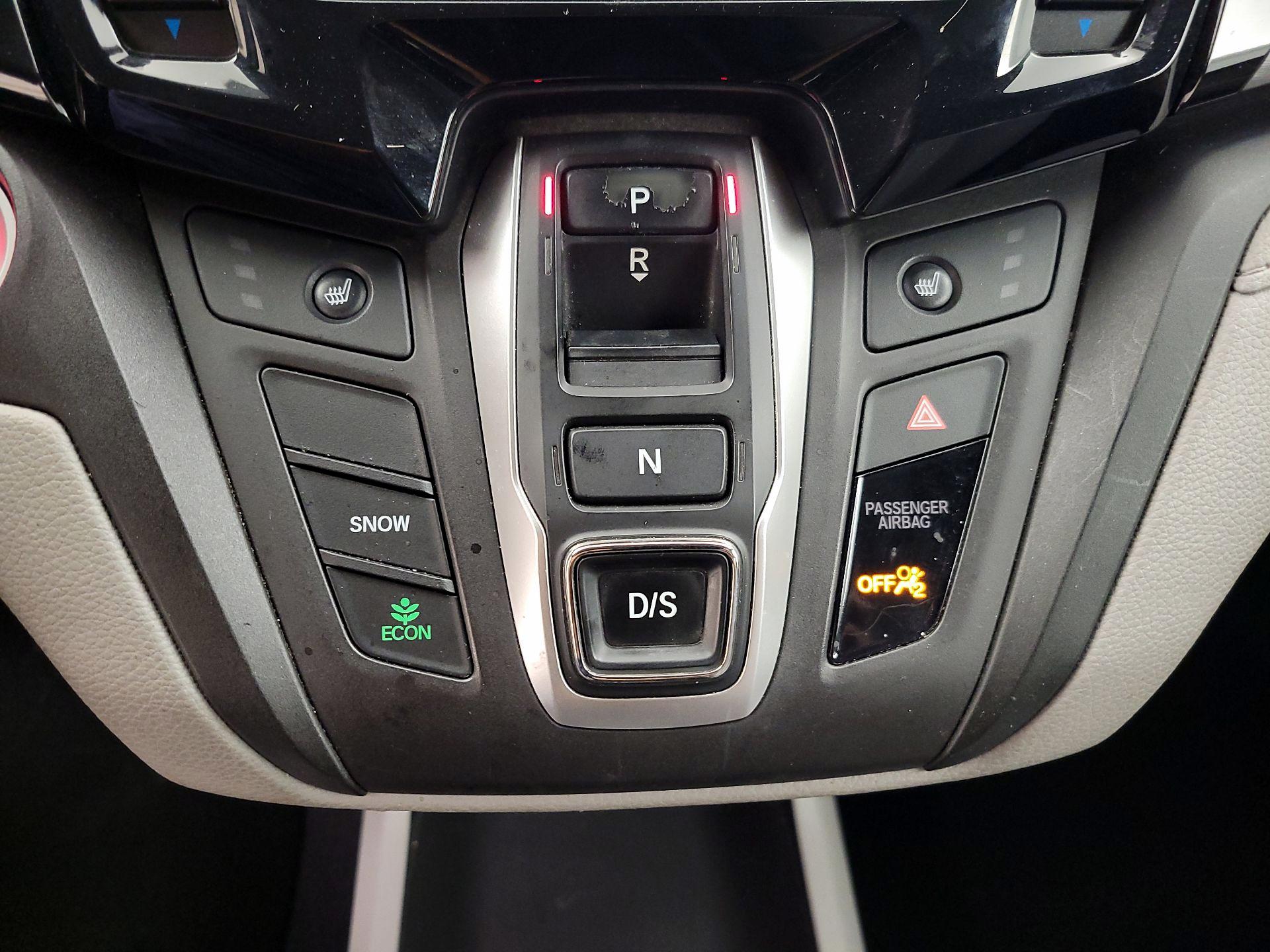 Thumbnail: 2019 Honda Odyssey - 17