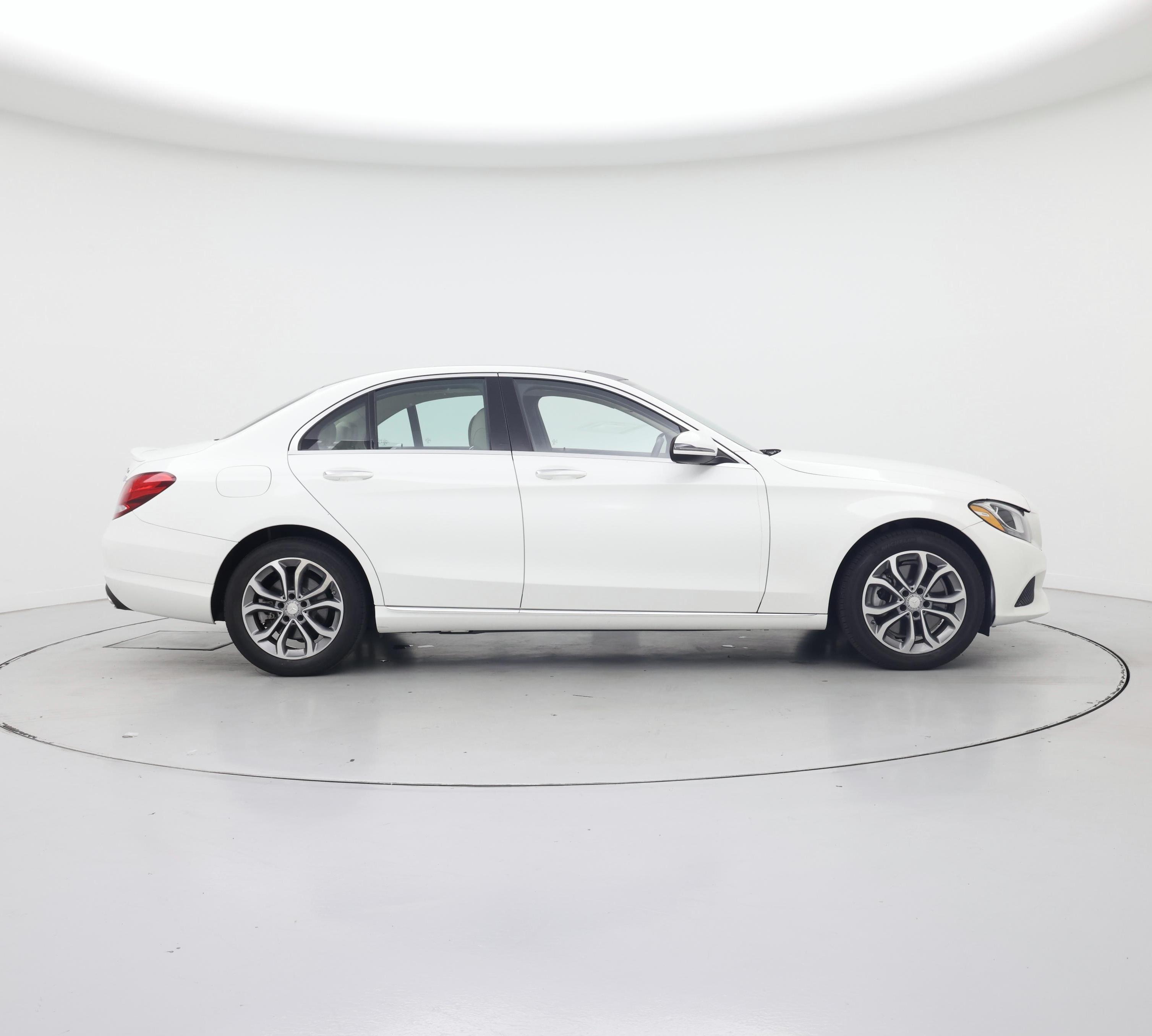 Thumbnail: 2016 Mercedes-Benz C-Class - 7