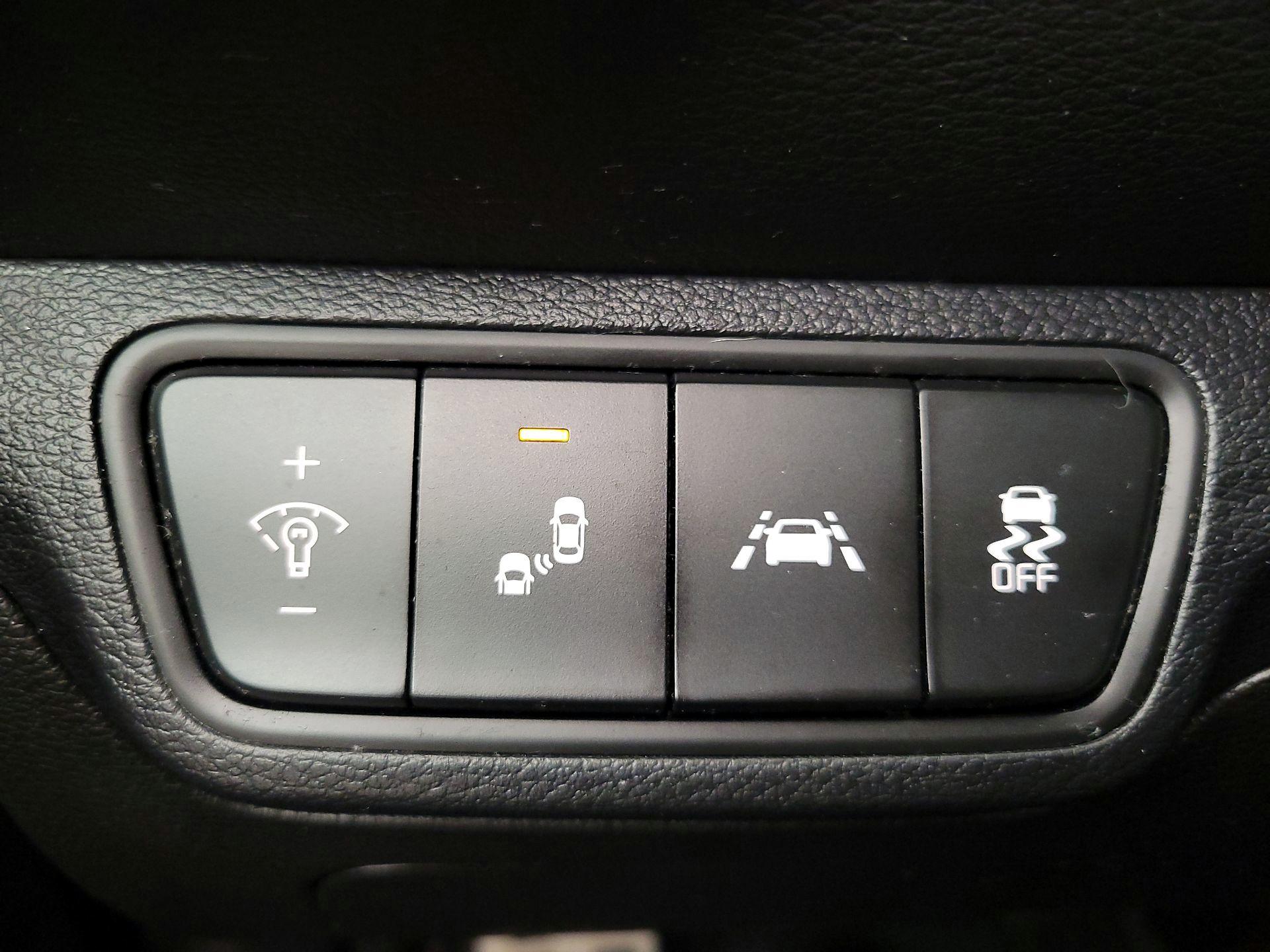 Thumbnail: 2021 Kia Forte - 11