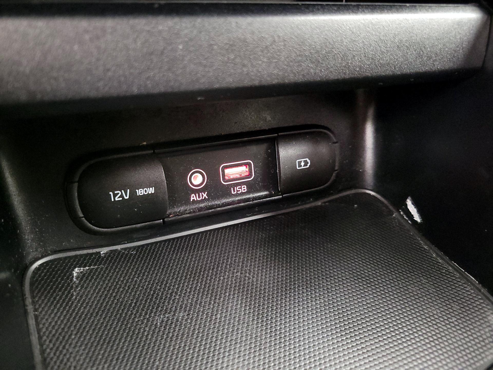 Thumbnail: 2021 Kia Forte - 16