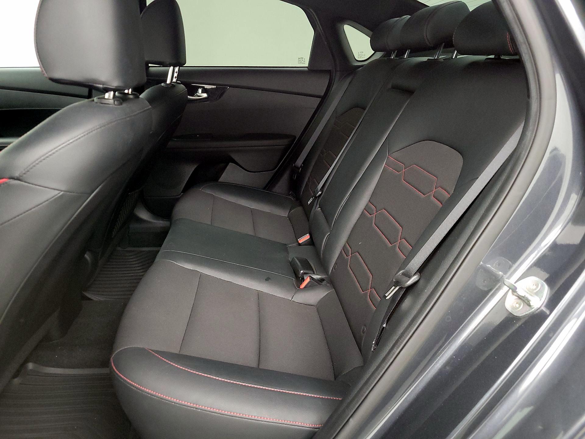 Thumbnail: 2021 Kia Forte - 17