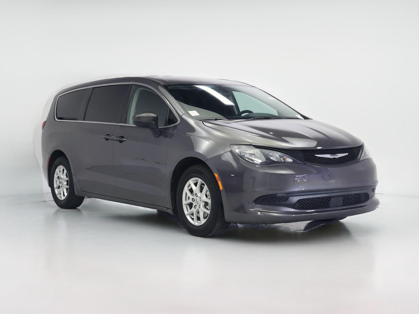 2022 Chrysler Voyager