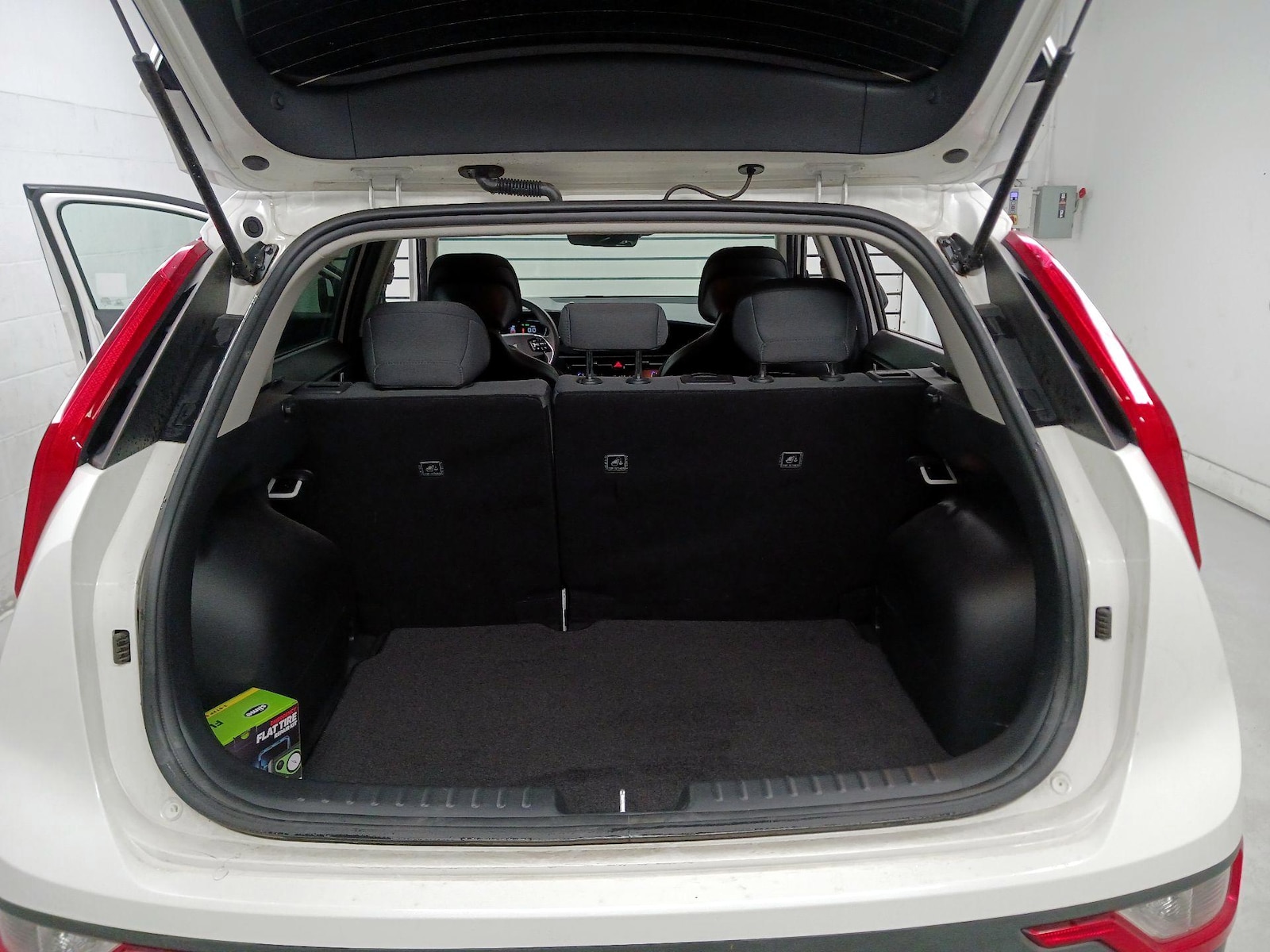 2024 Kia Niro LX - Photo 19