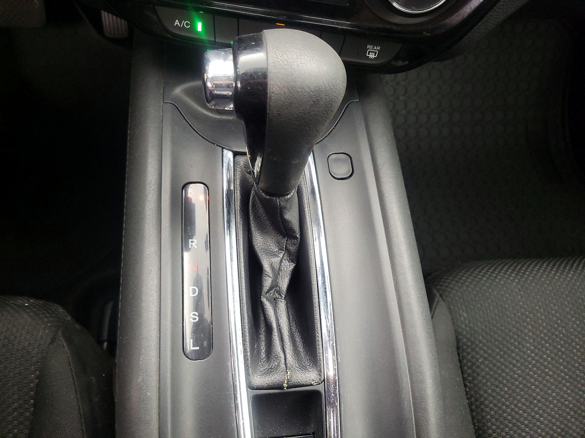 Thumbnail: 2017 Honda HR-V - 17