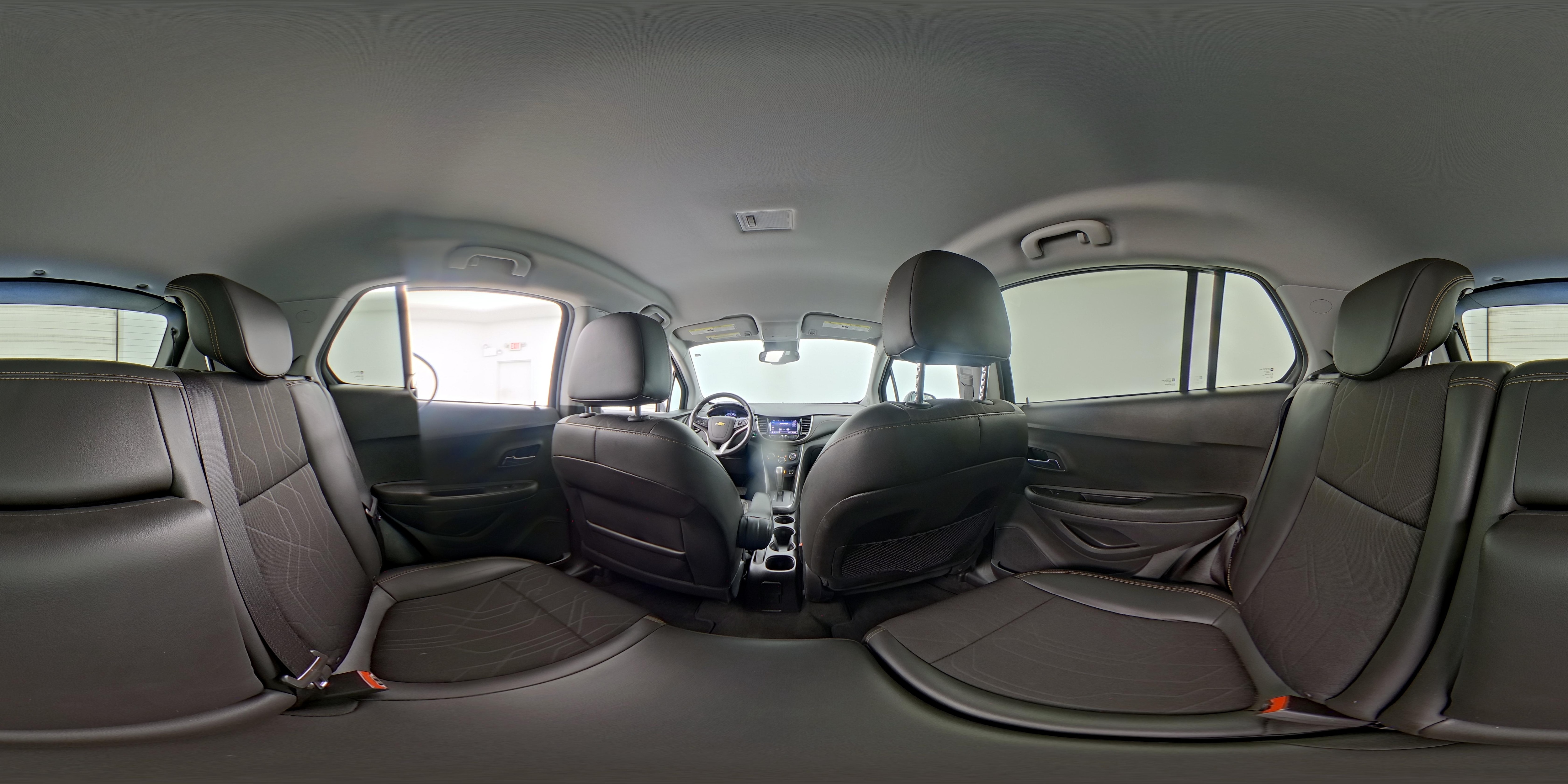 2020 Chevrolet Trax LT - Photo 25
