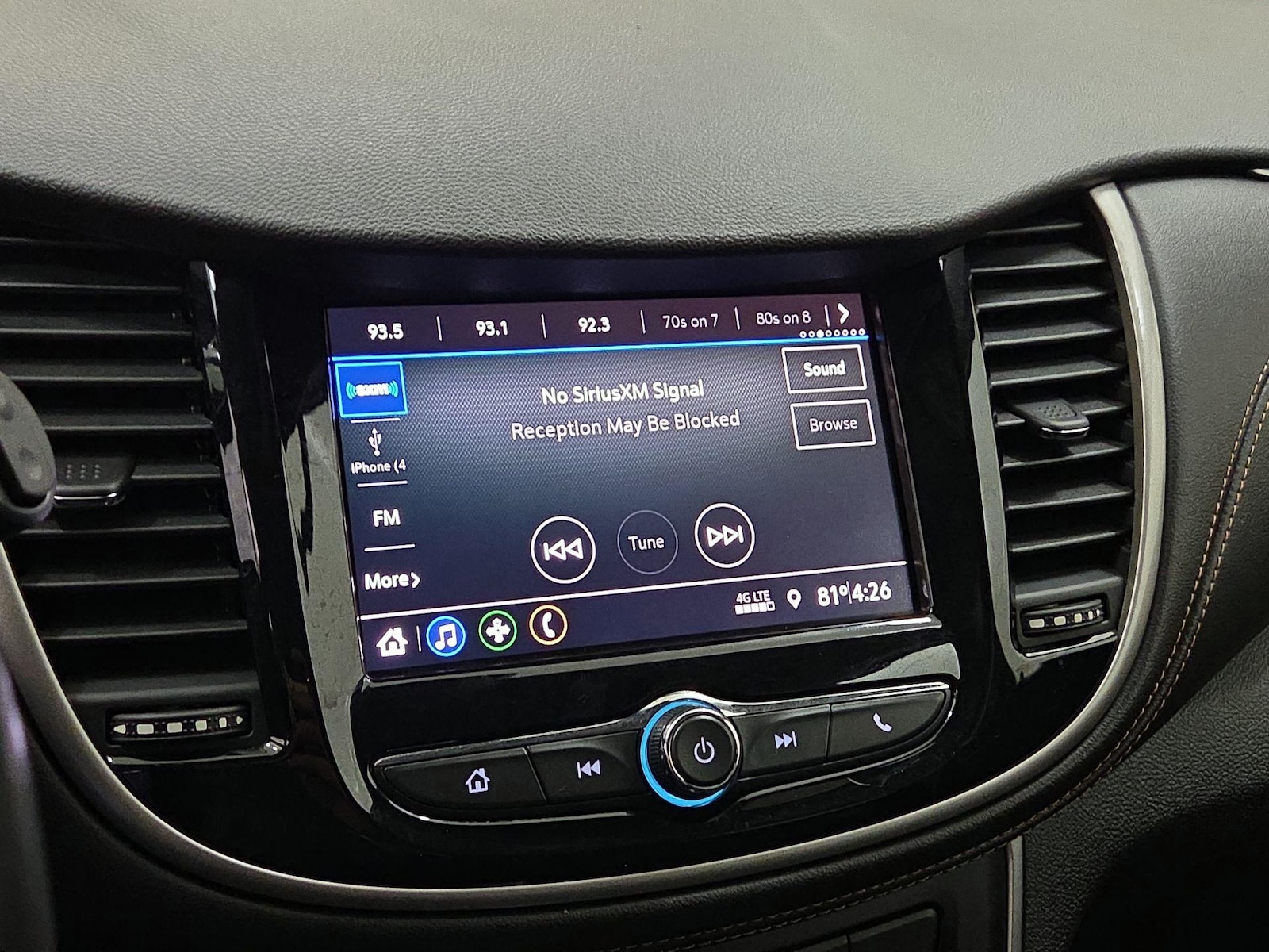 2020 Chevrolet Trax LT - Photo 16