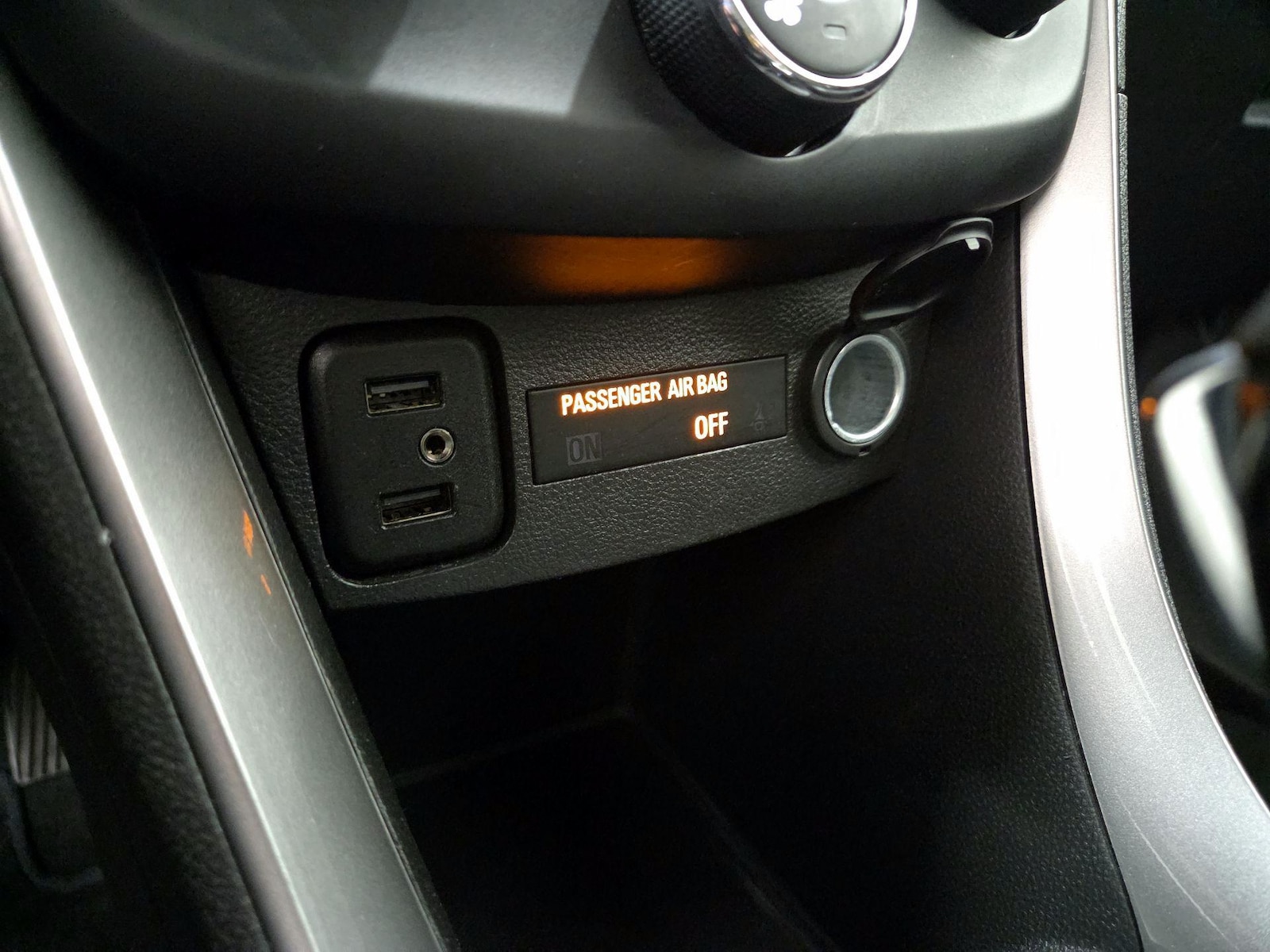 2020 Chevrolet Trax LT - Photo 19