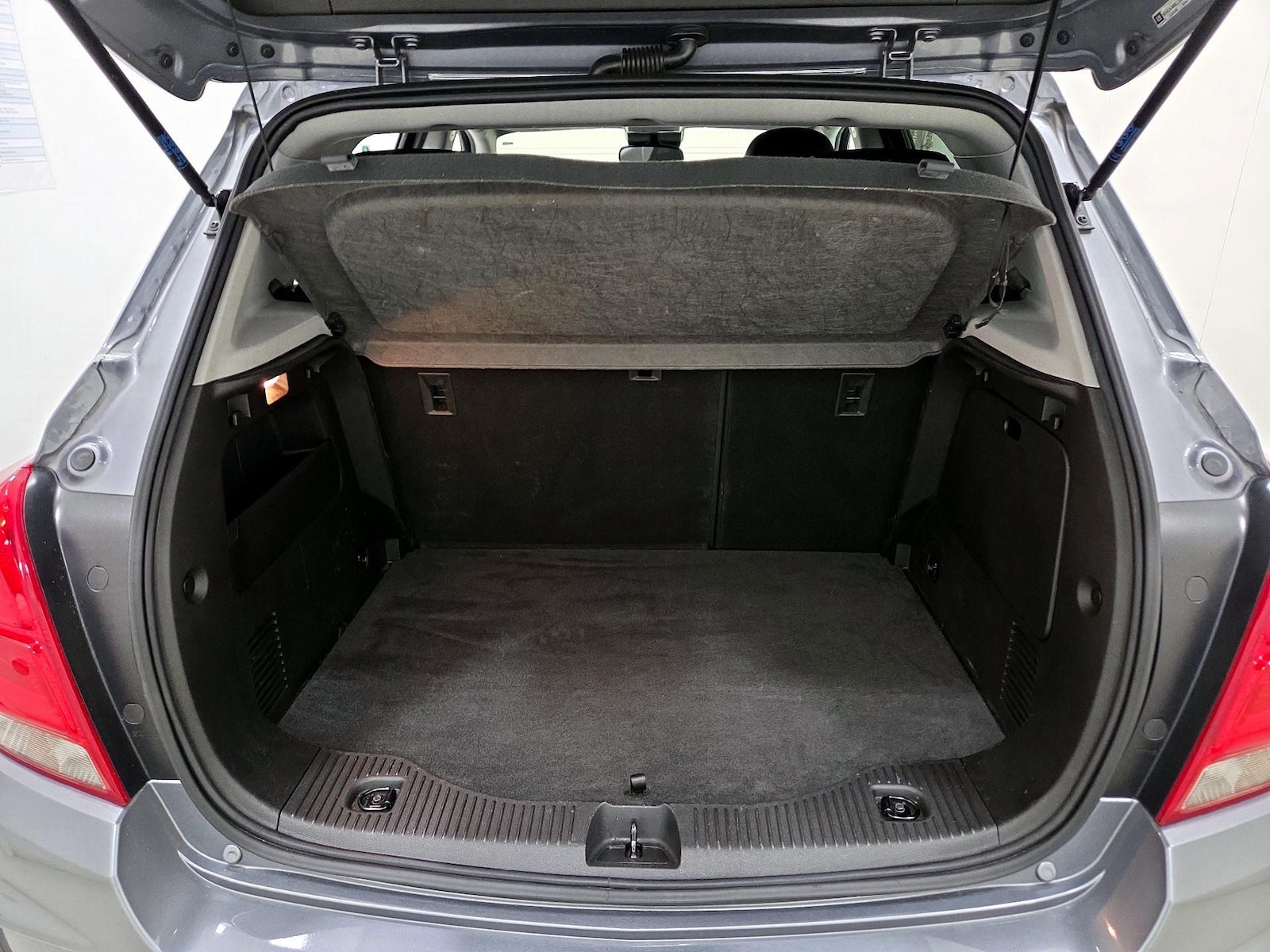 2020 Chevrolet Trax LT - Photo 21