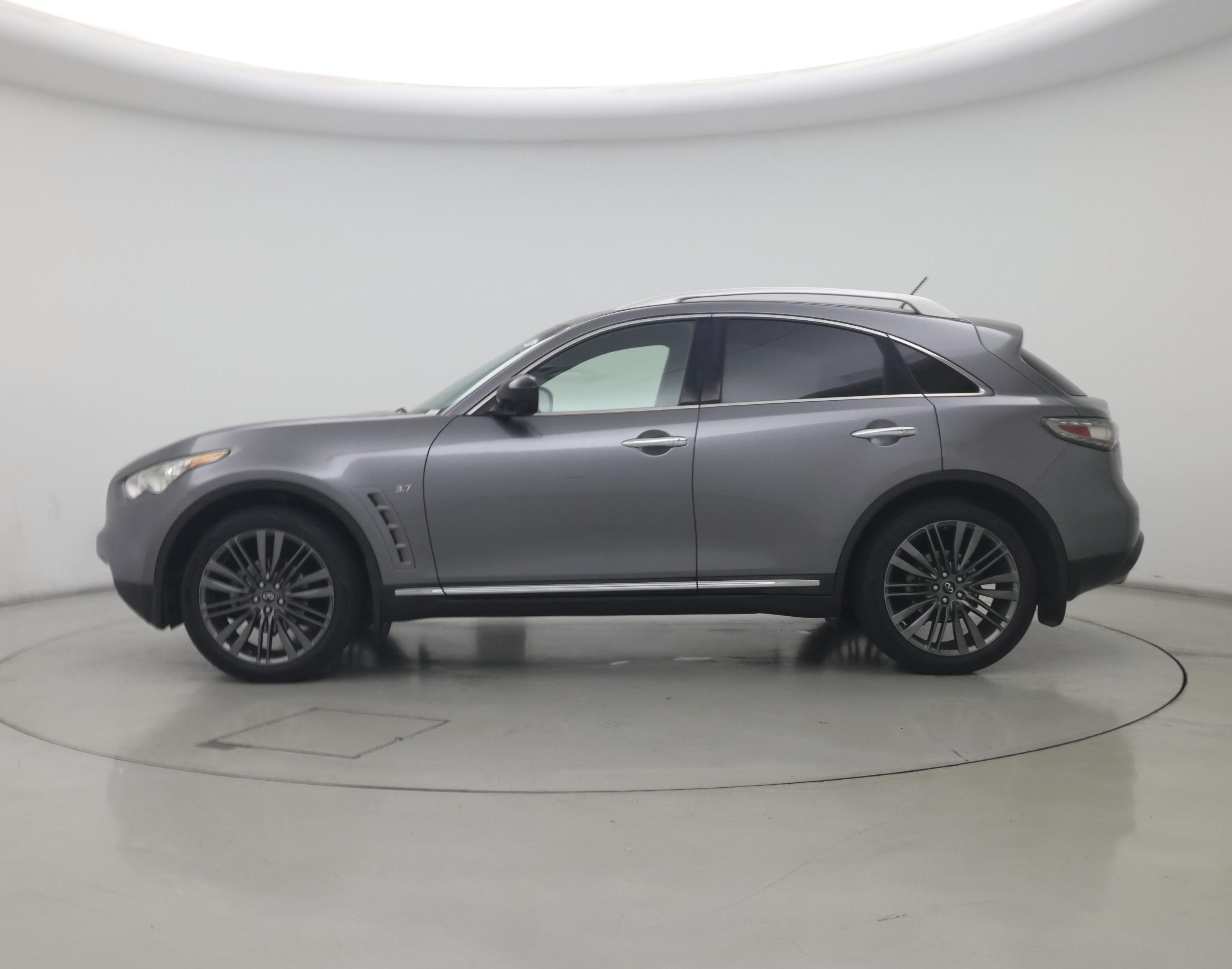Thumbnail: 2017 INFINITI QX70 - 3