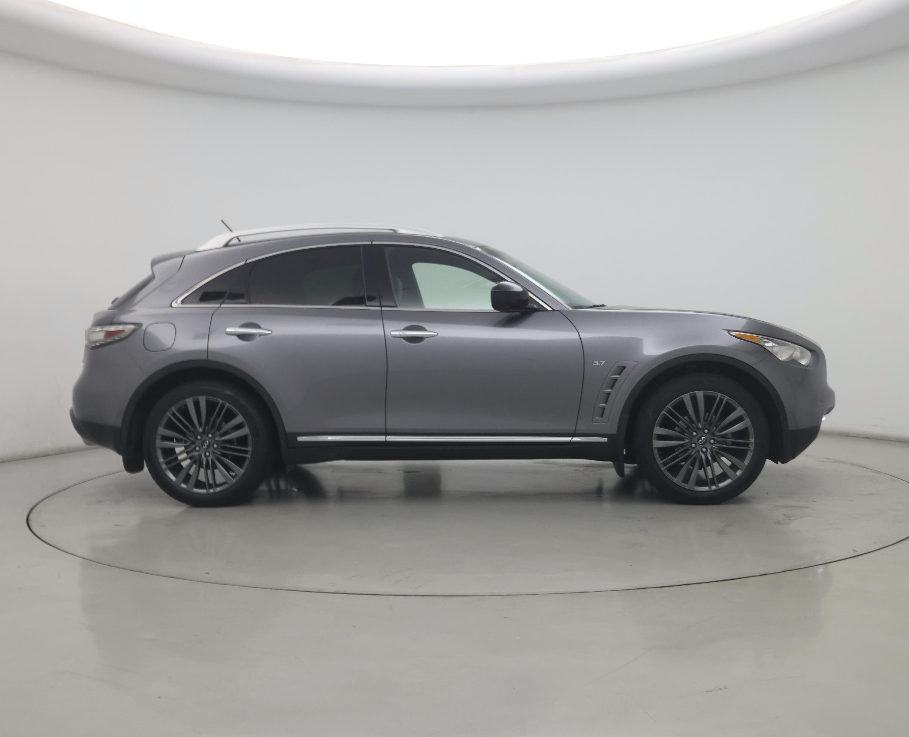 Thumbnail: 2017 INFINITI QX70 - 7