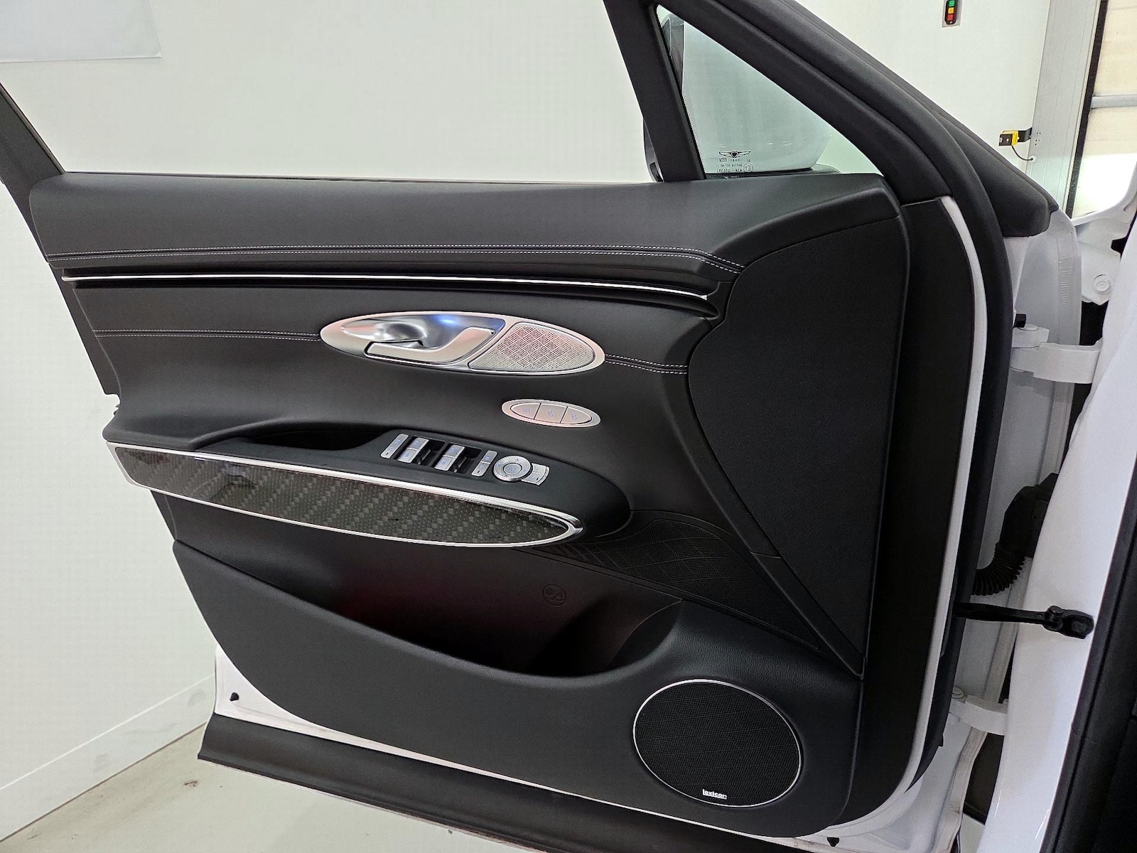 2022 GENESIS GV70 Sport - Photo 13