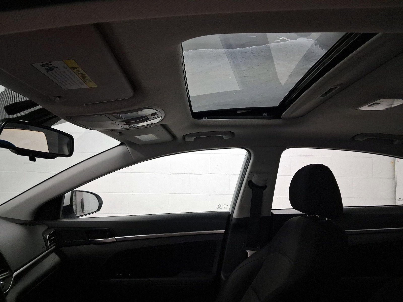 Sunroof(s) & Overhead Airbags