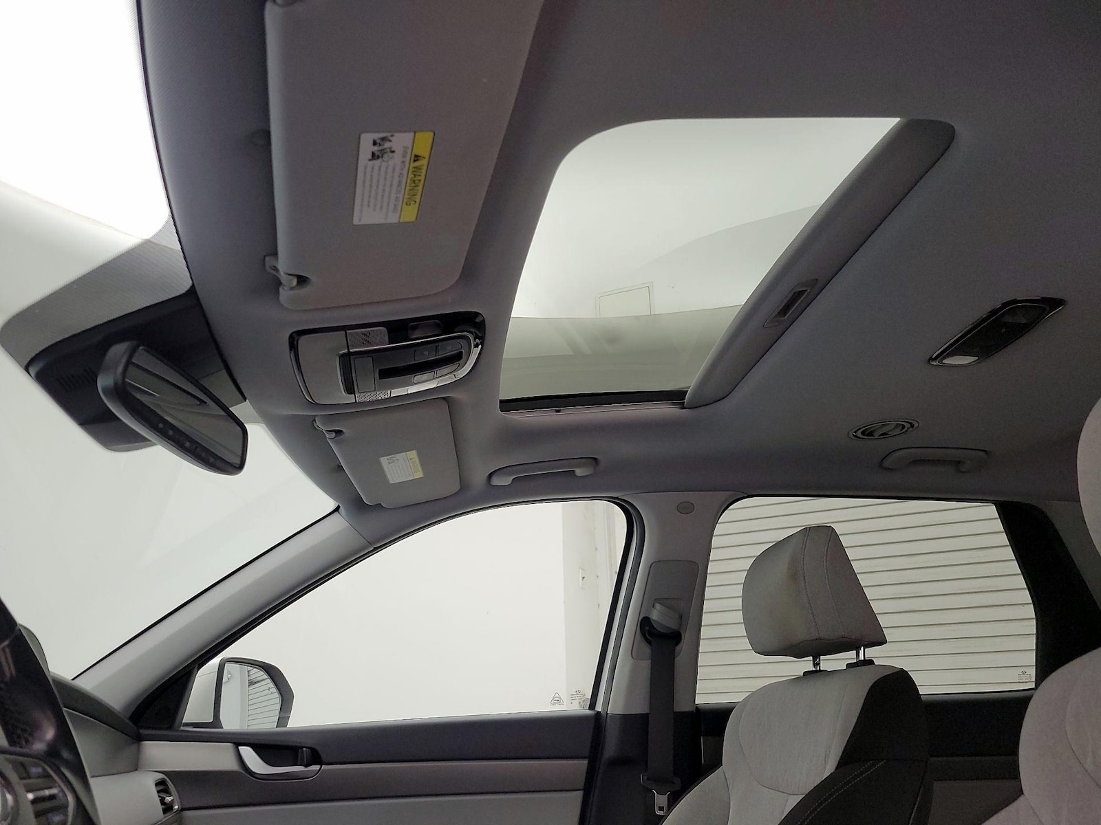 Sunroof(s) & Overhead Airbags