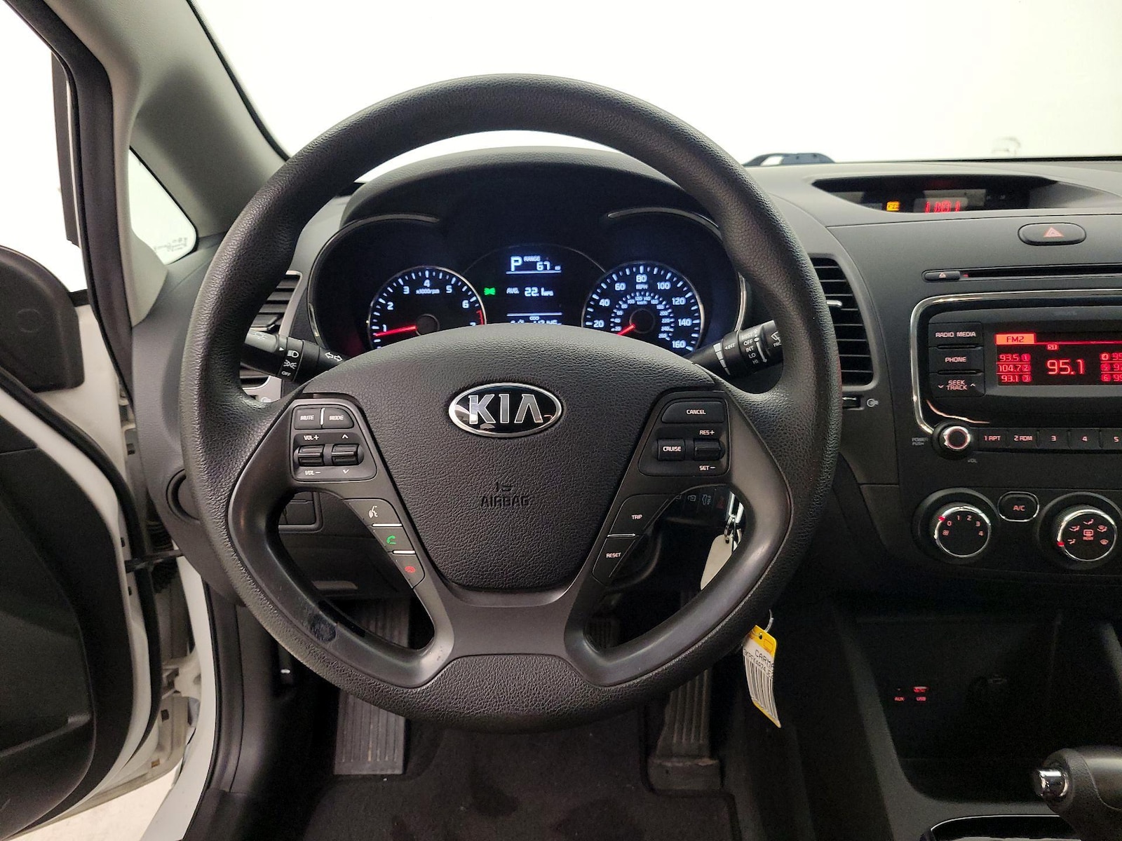 2018 Kia FORTE LX - Photo 11