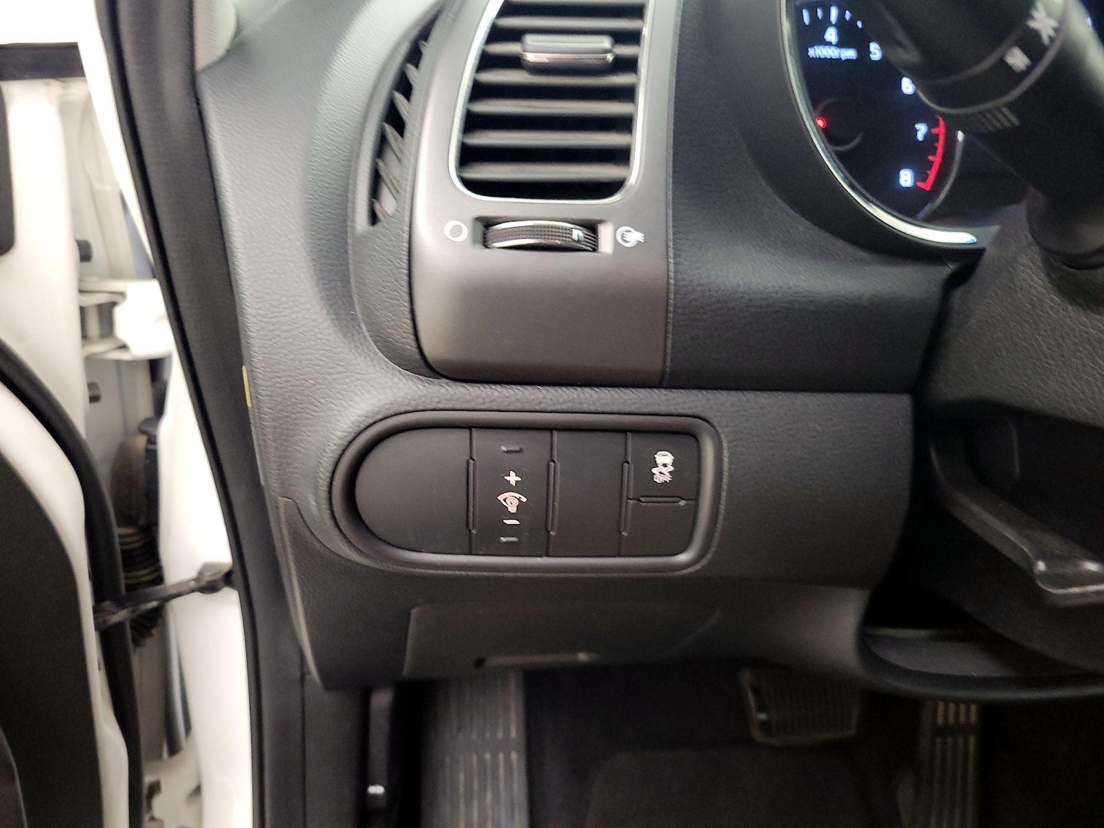 2018 Kia FORTE LX - Photo 14