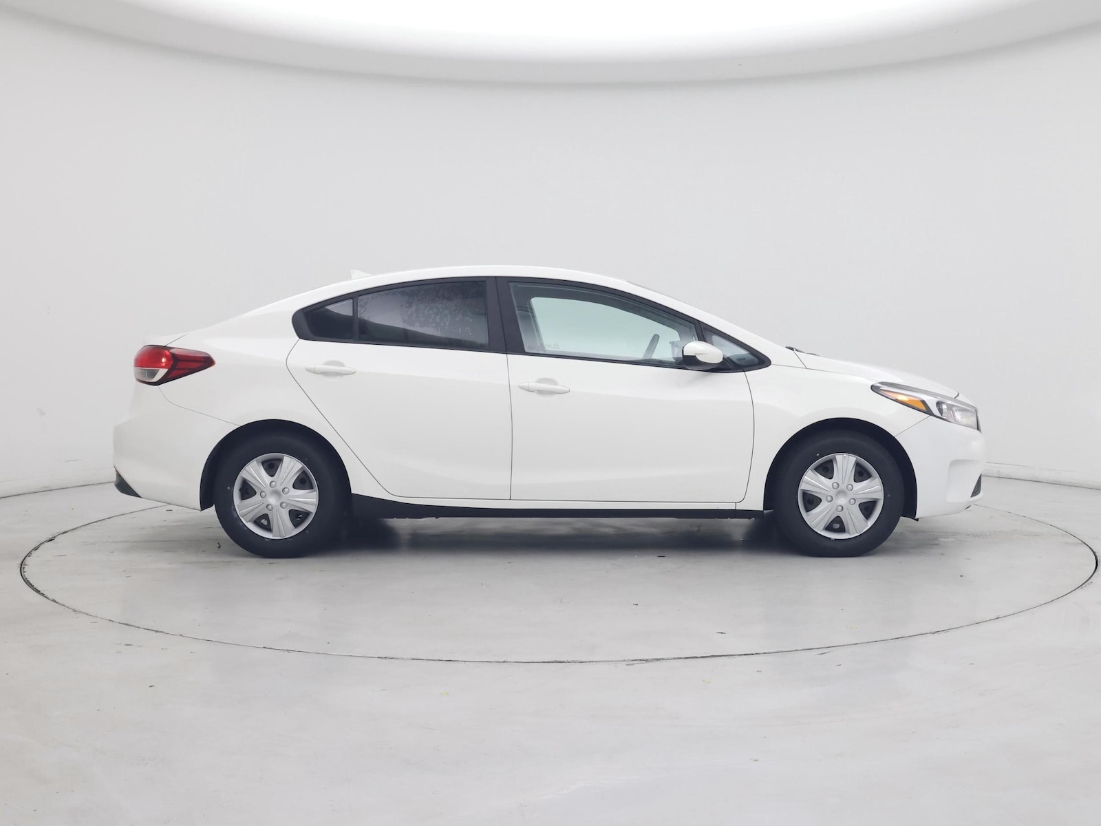 2018 Kia FORTE LX - Photo 8