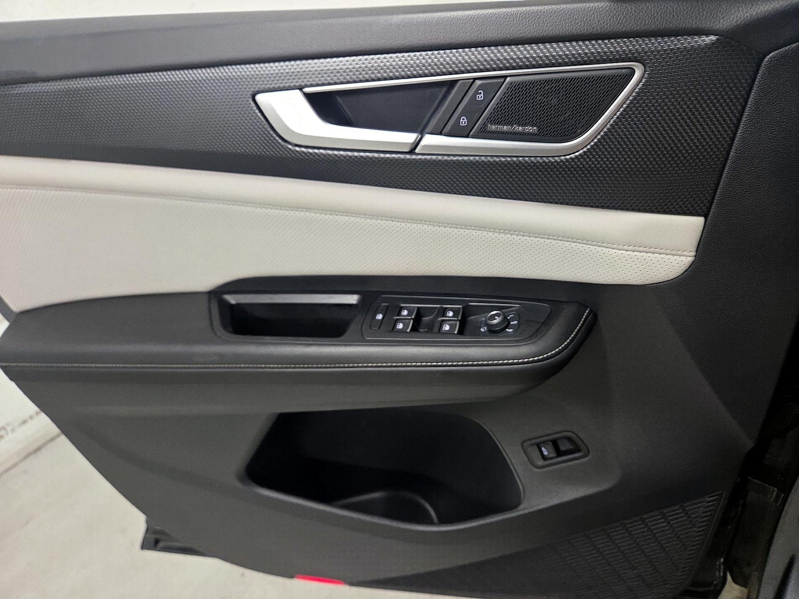 2024 Volkswagen Atlas Cross Sport SEL Premium R-LINE - Photo 13