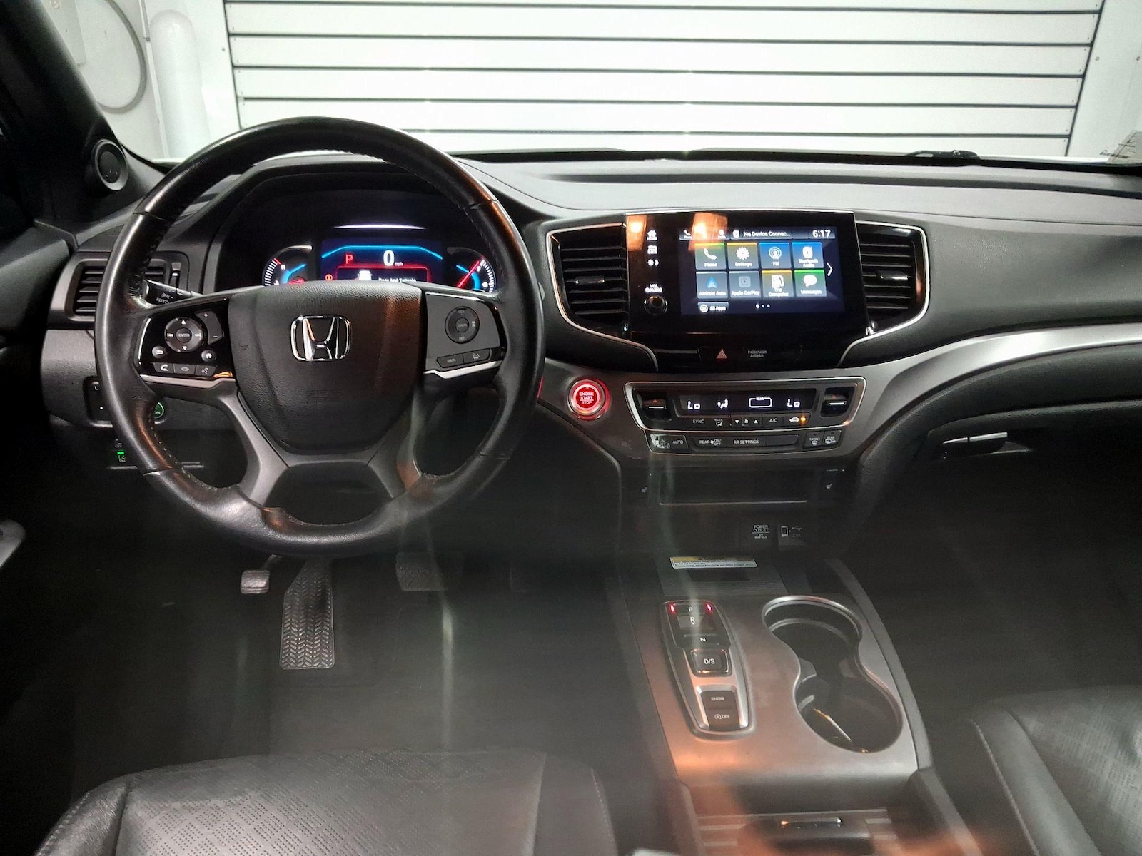 Apple CarPlay® & Android Auto™