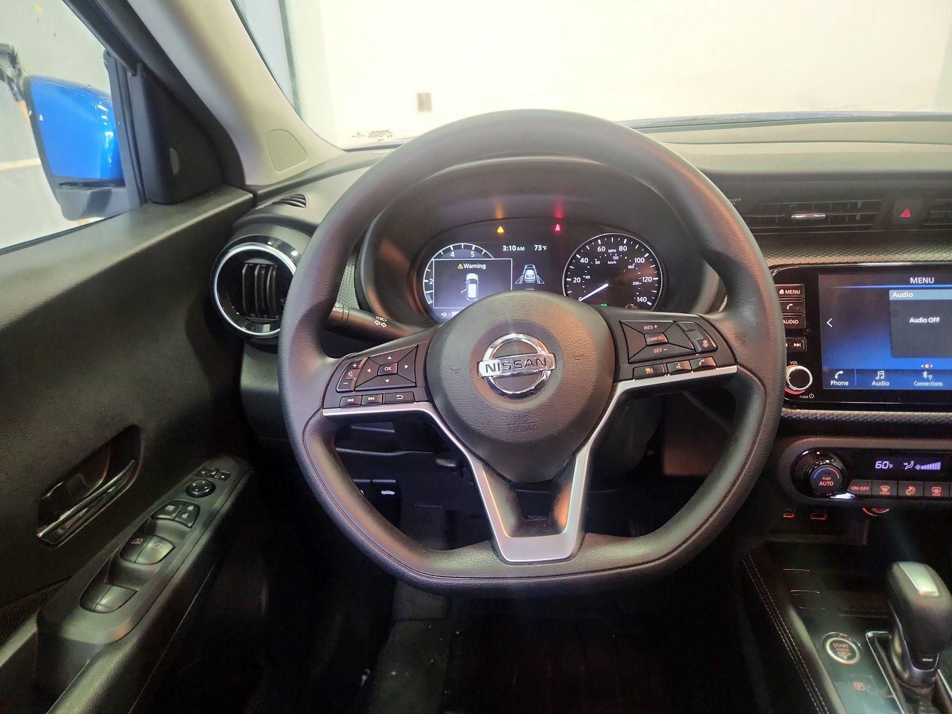 Thumbnail: 2021 Nissan Kicks - 10