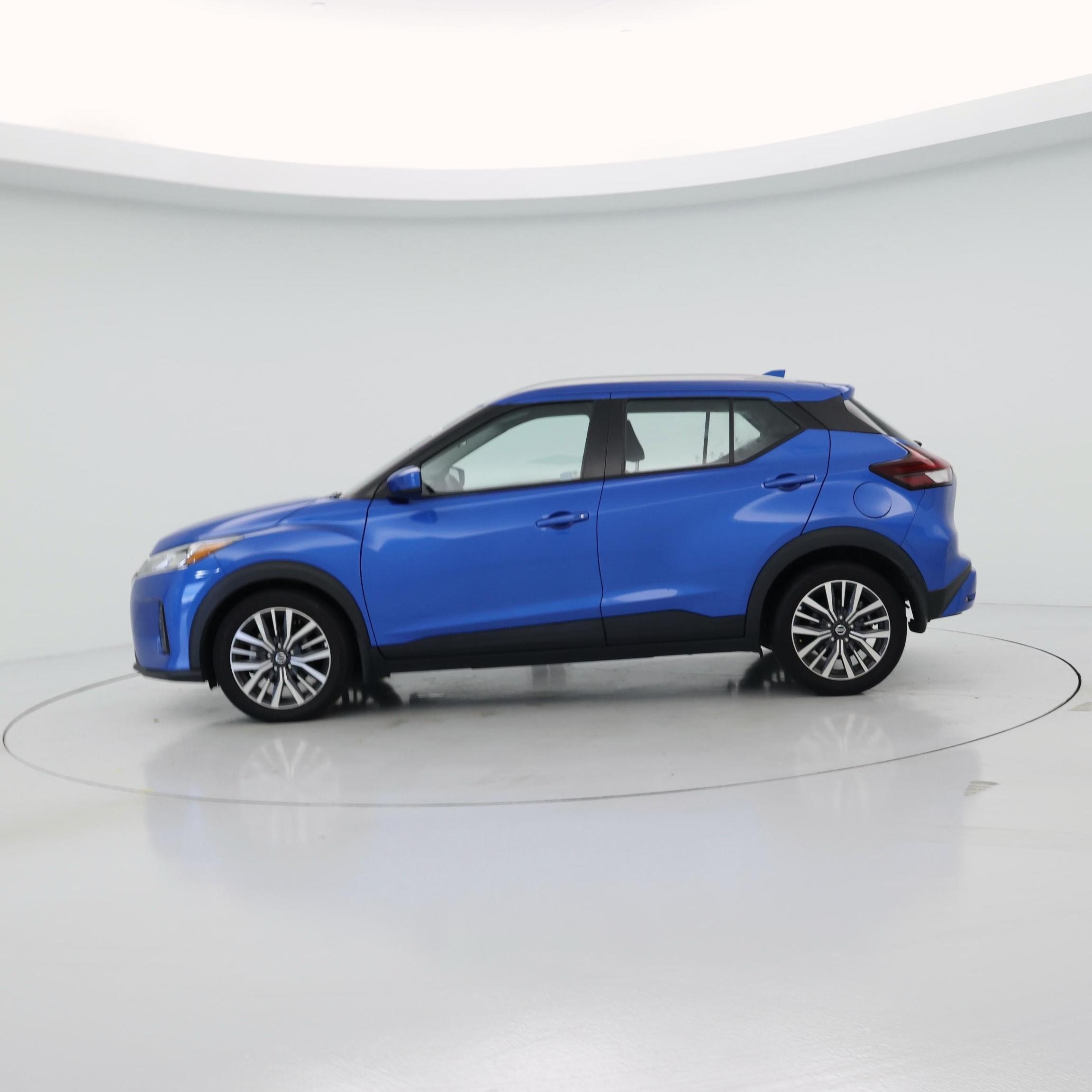 Thumbnail: 2021 Nissan Kicks - 3