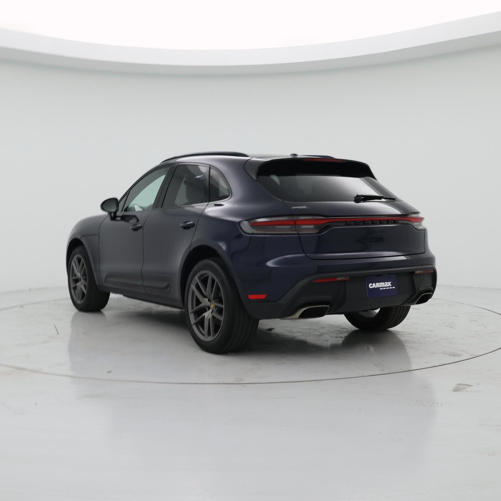 Thumbnail: 2022 Porsche Macan - 2