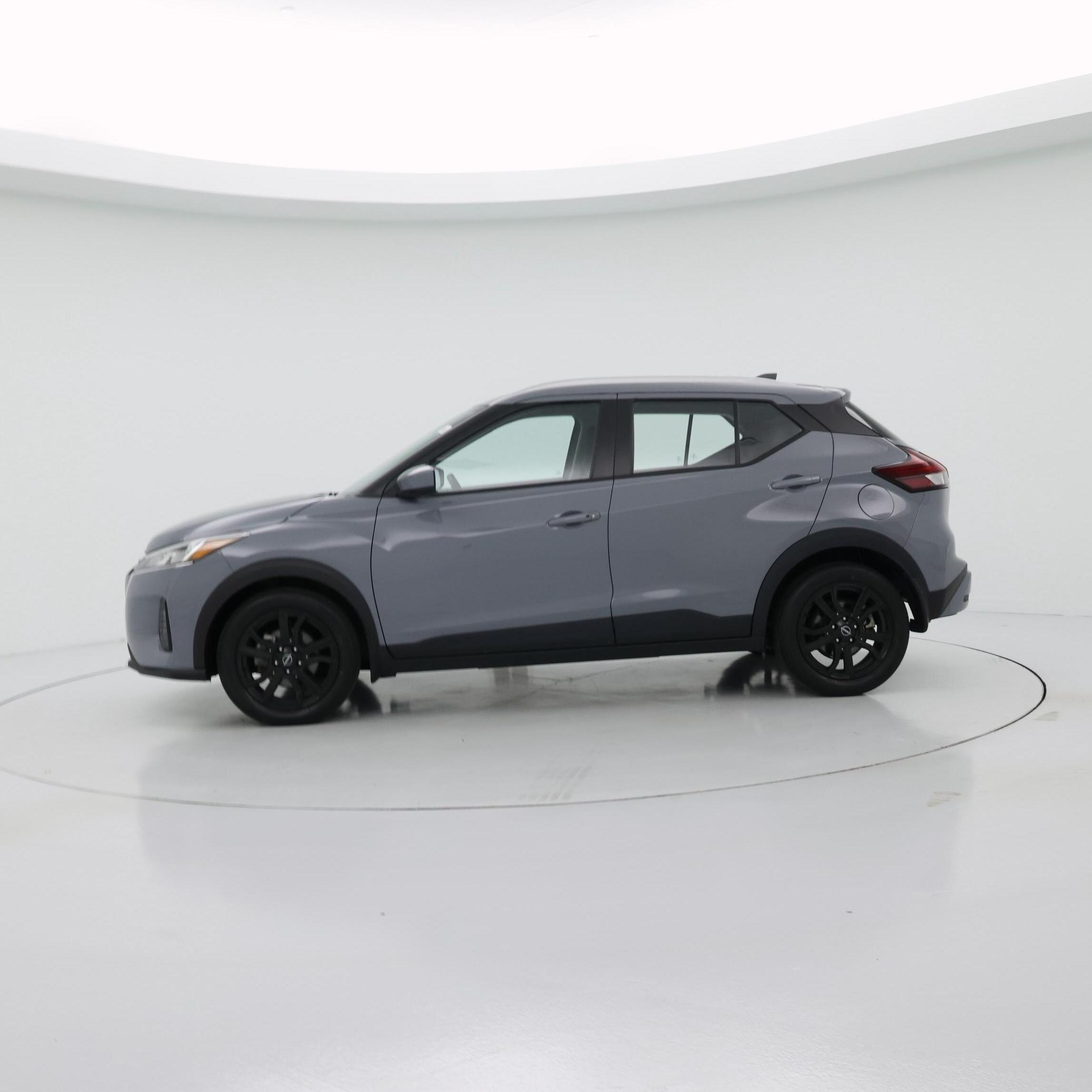 Thumbnail: 2023 Nissan Kicks - 3