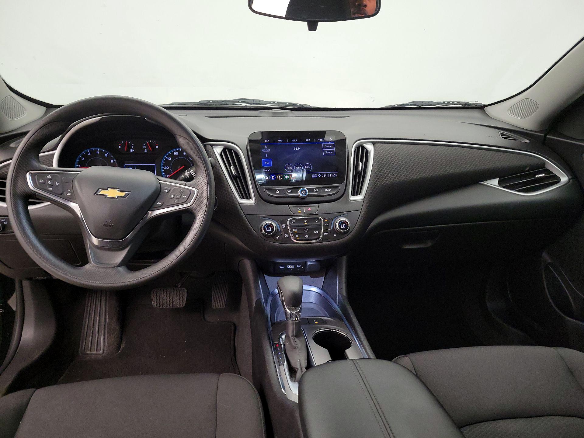 Thumbnail: 2024 Chevrolet Malibu - 9