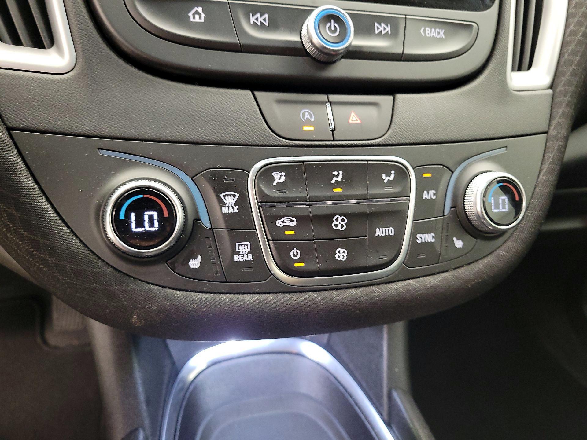 Thumbnail: 2024 Chevrolet Malibu - 16