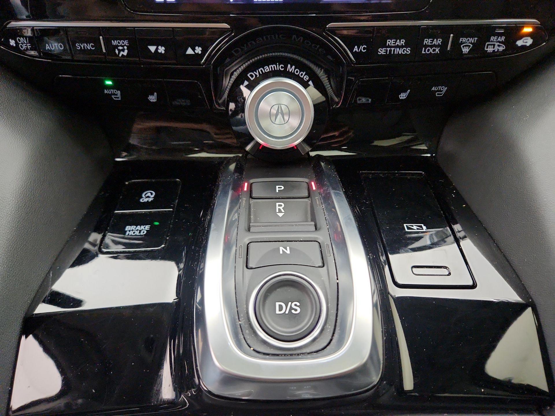 Thumbnail: 2022 Acura MDX - 18