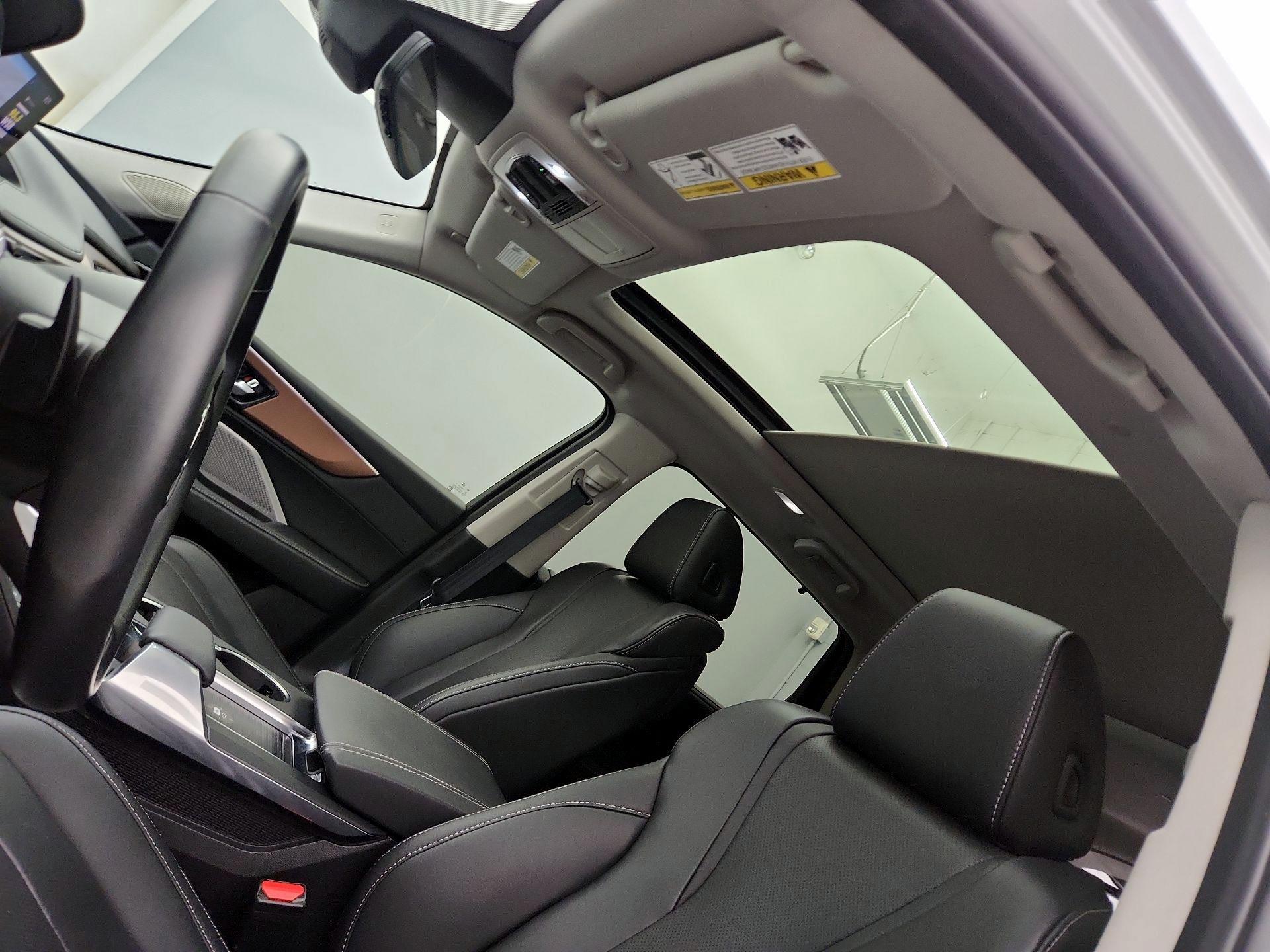 Thumbnail: 2022 Acura MDX - 20