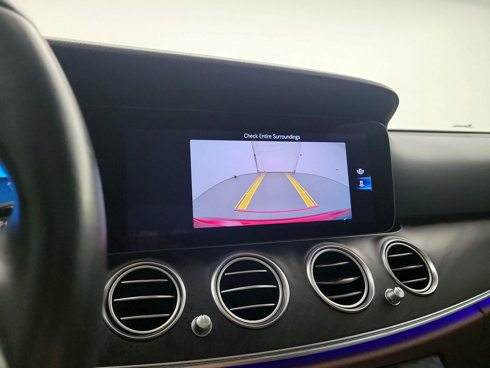 Thumbnail: 2022 Mercedes-Benz E-Class - 15