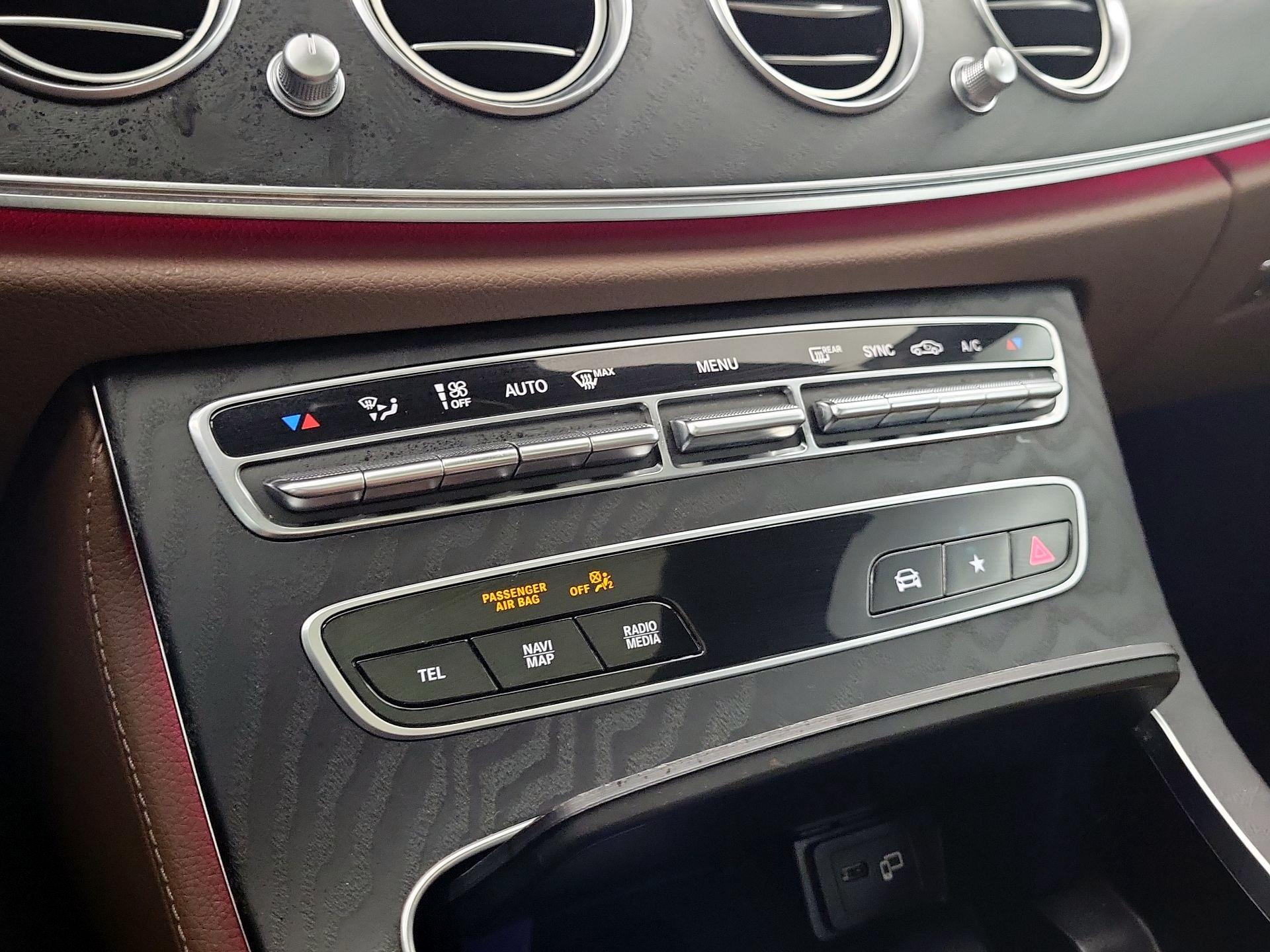 Thumbnail: 2022 Mercedes-Benz E-Class - 17