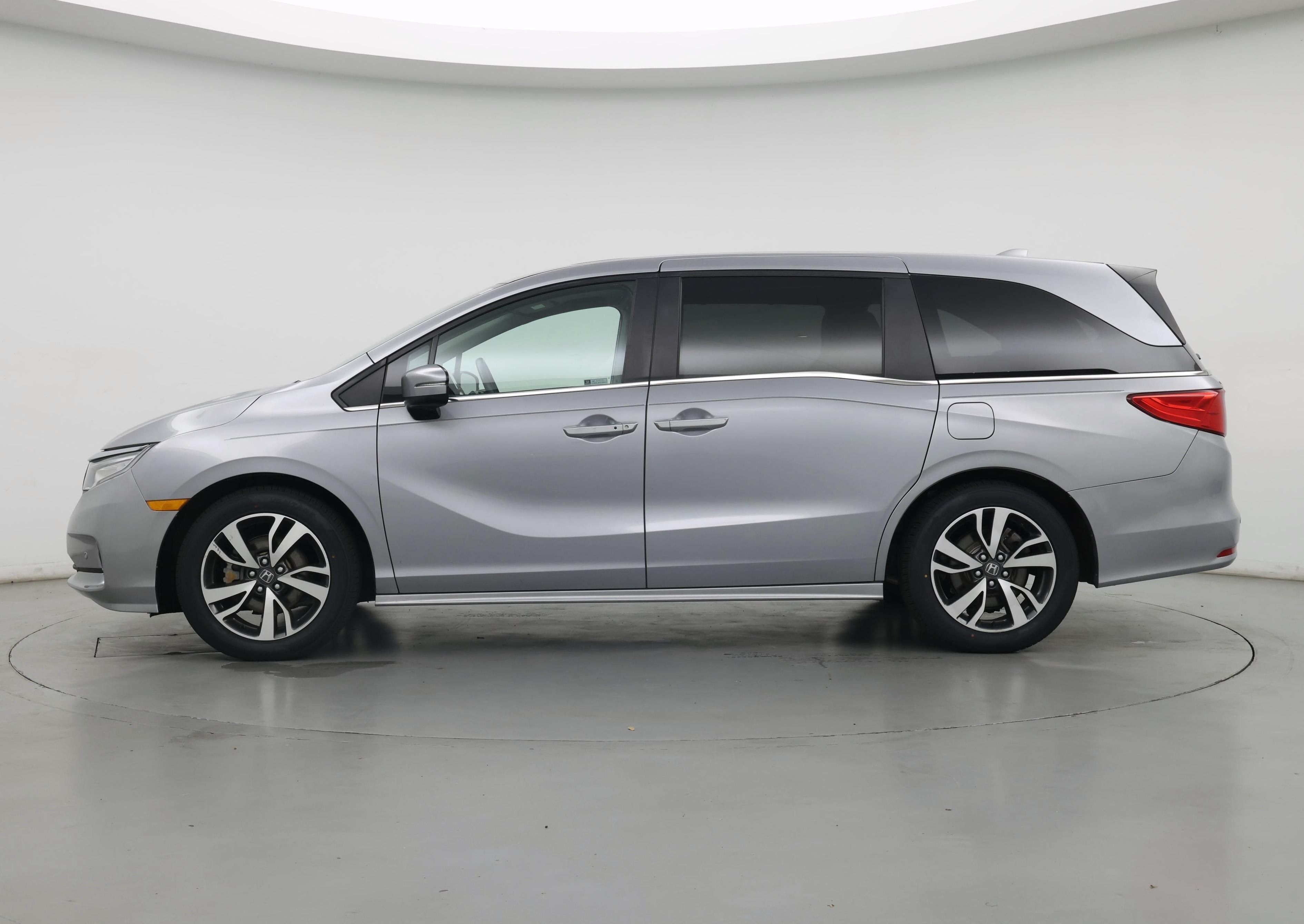 Thumbnail: 2023 Honda Odyssey - 3