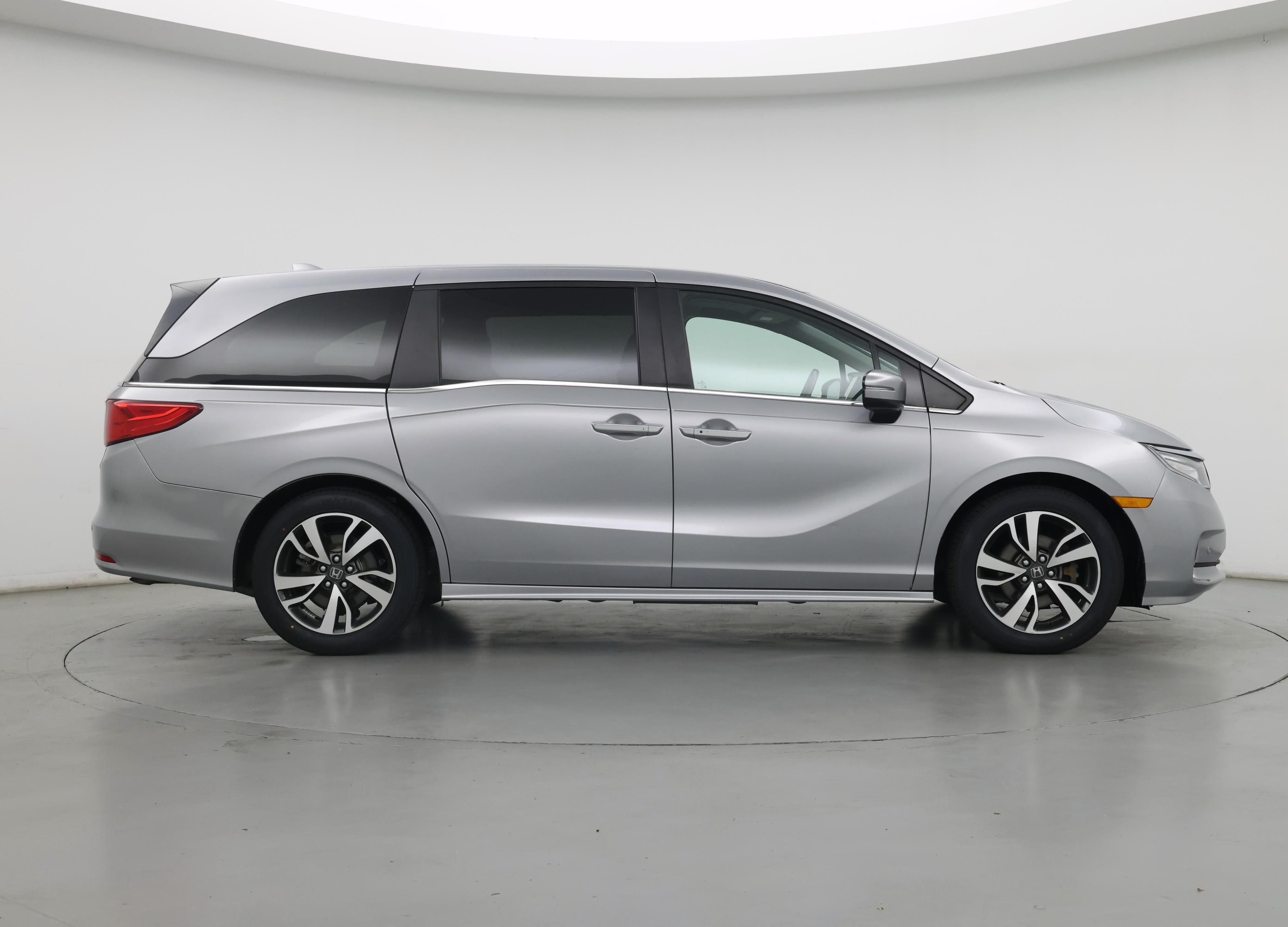 Thumbnail: 2023 Honda Odyssey - 7