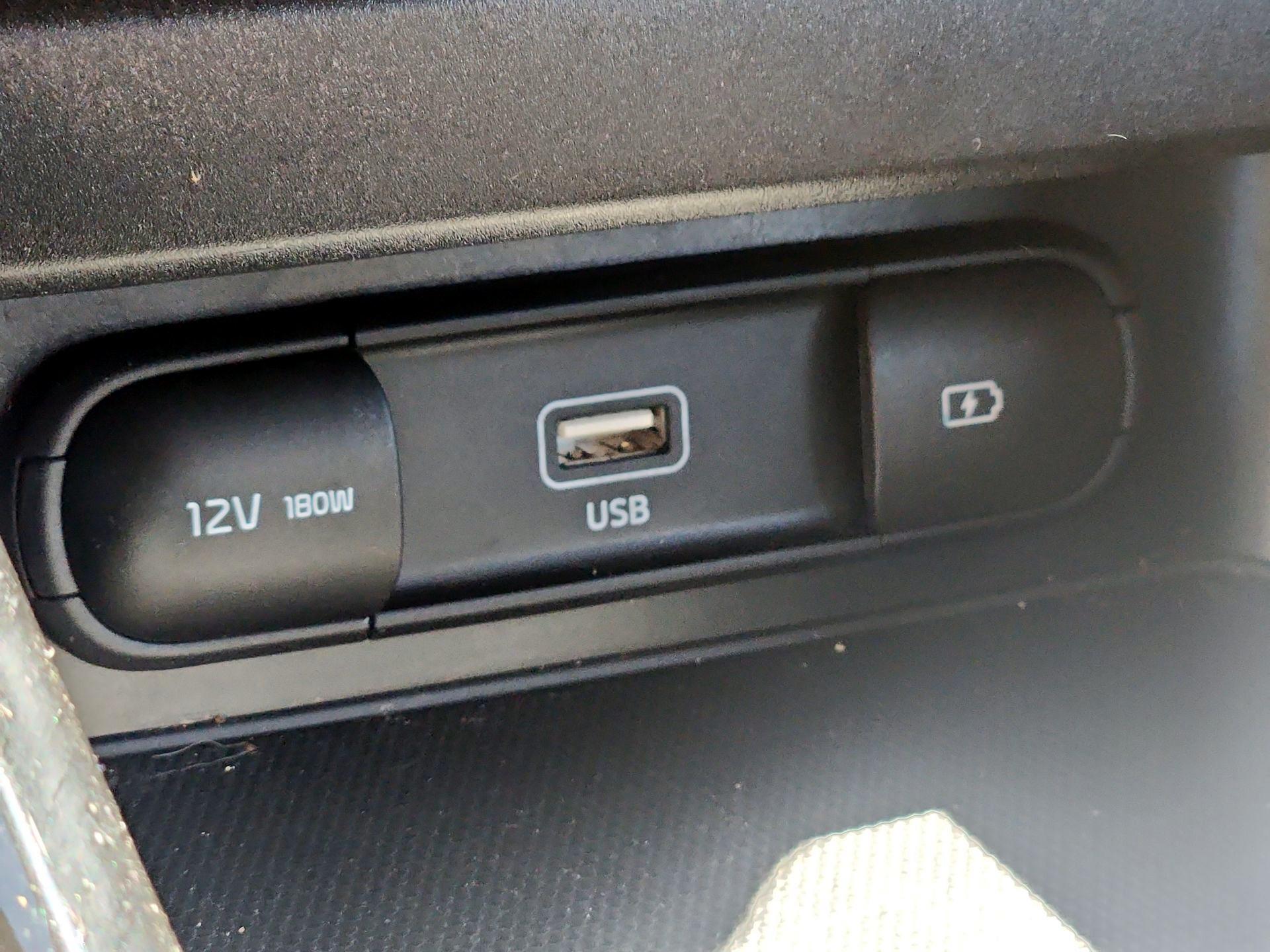 Thumbnail: 2023 Kia Forte - 19