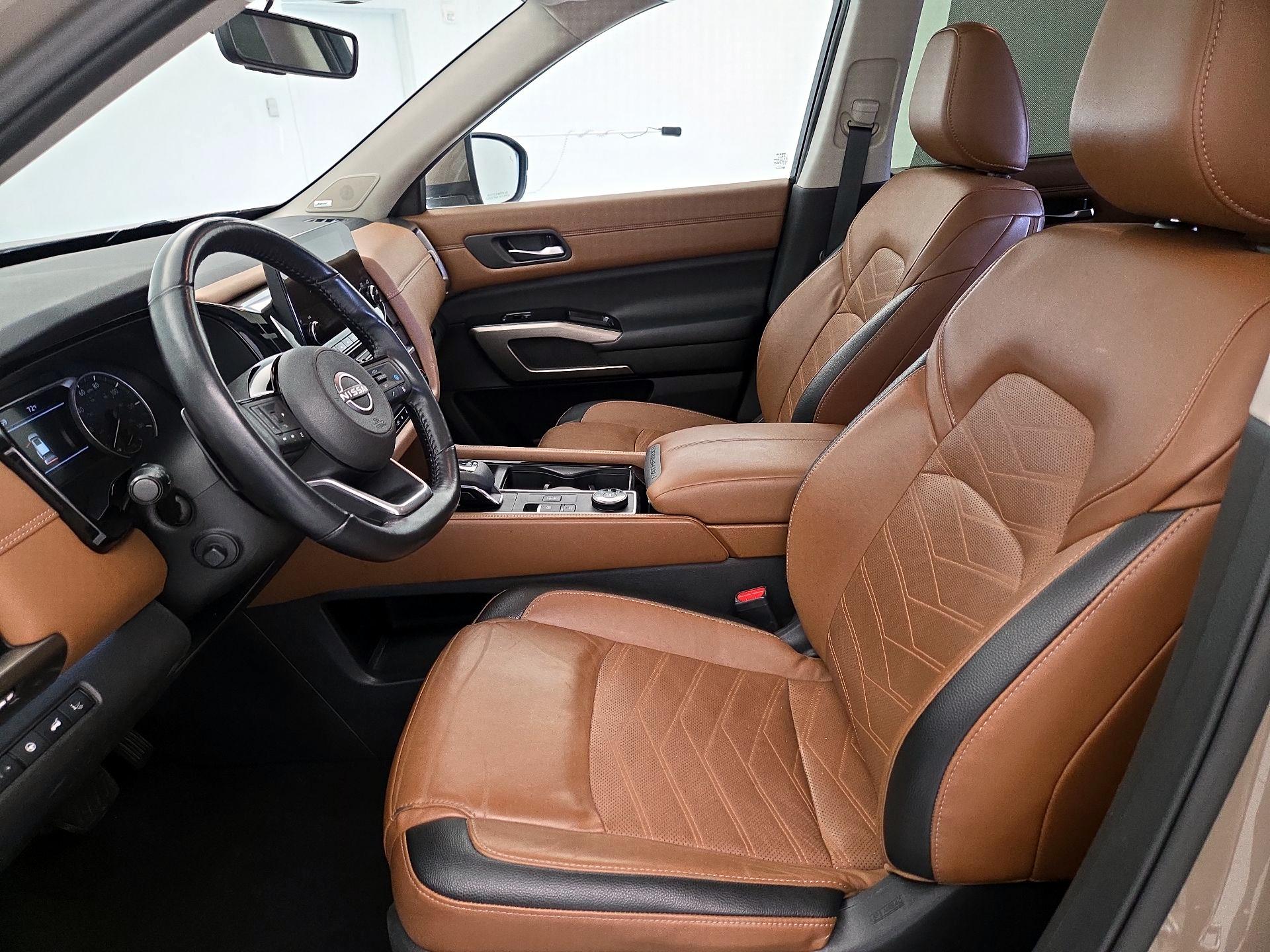 Thumbnail: 2023 Nissan Pathfinder - 11