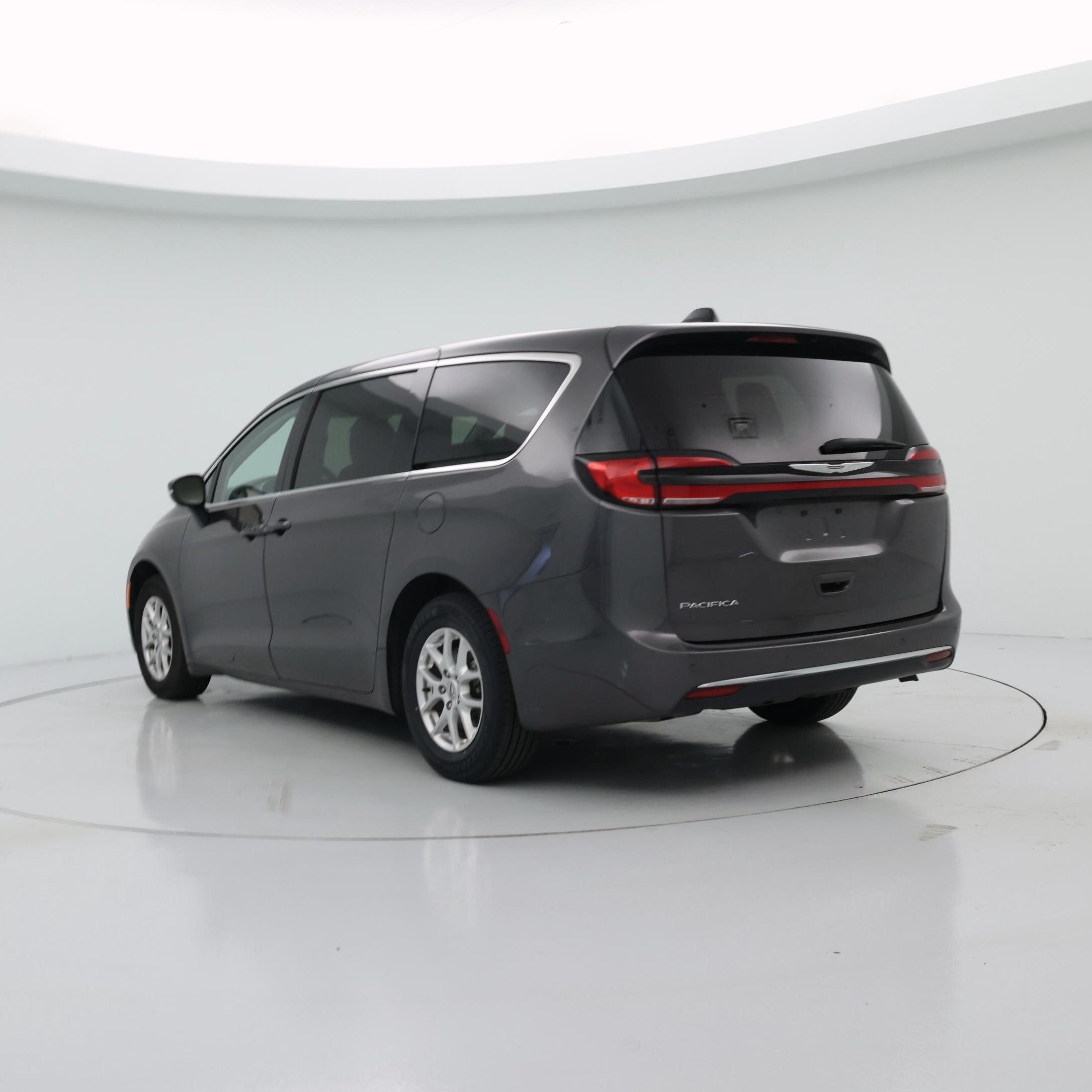 Thumbnail: 2023 Chrysler Pacifica - 2