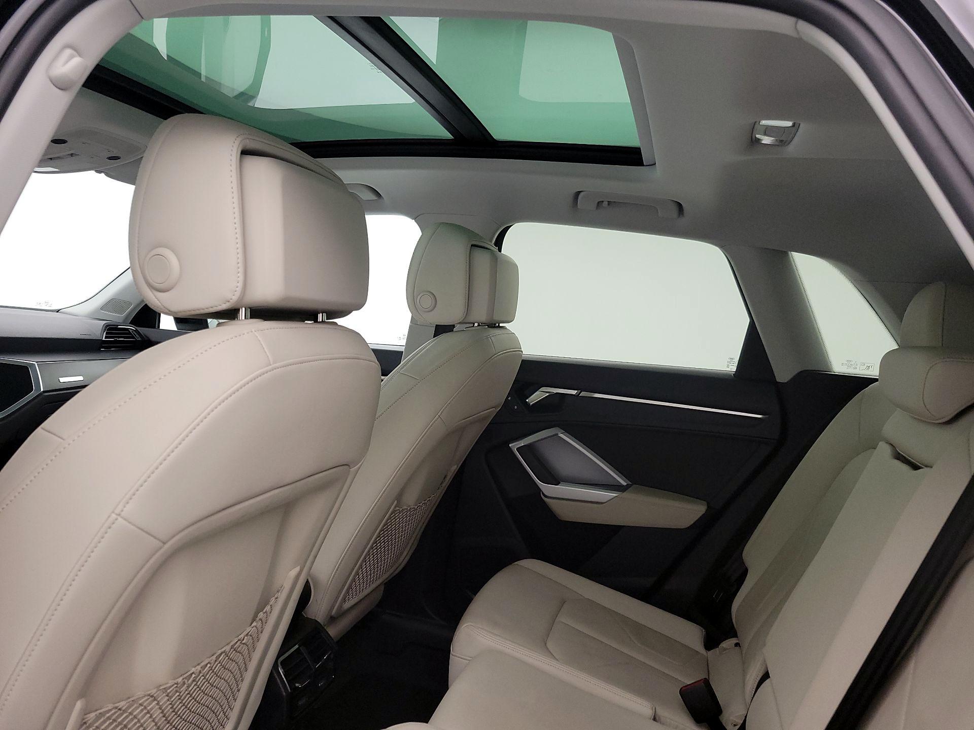 Thumbnail: 2022 Audi Q3 - 19