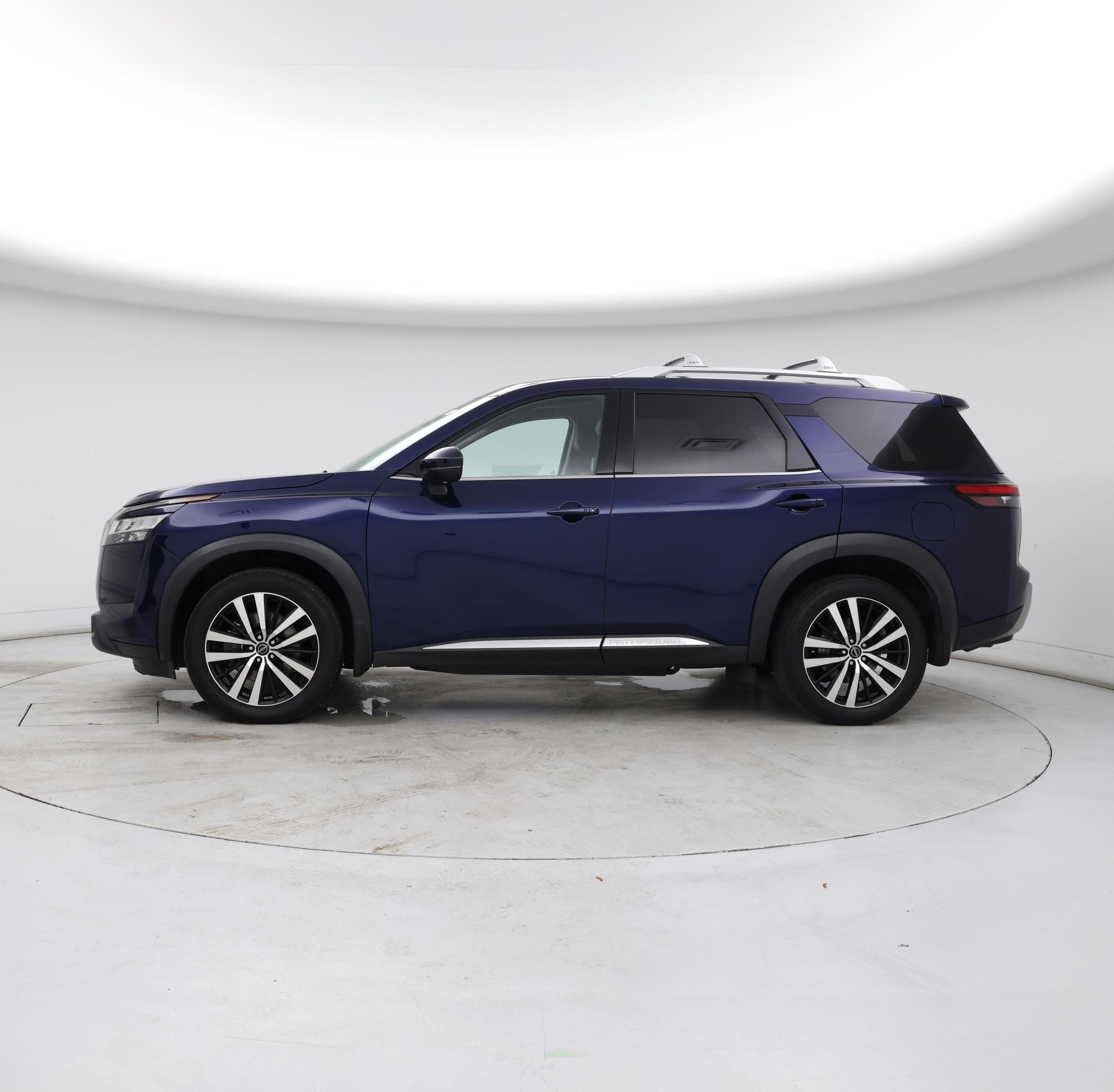 Thumbnail: 2023 Nissan Pathfinder - 3