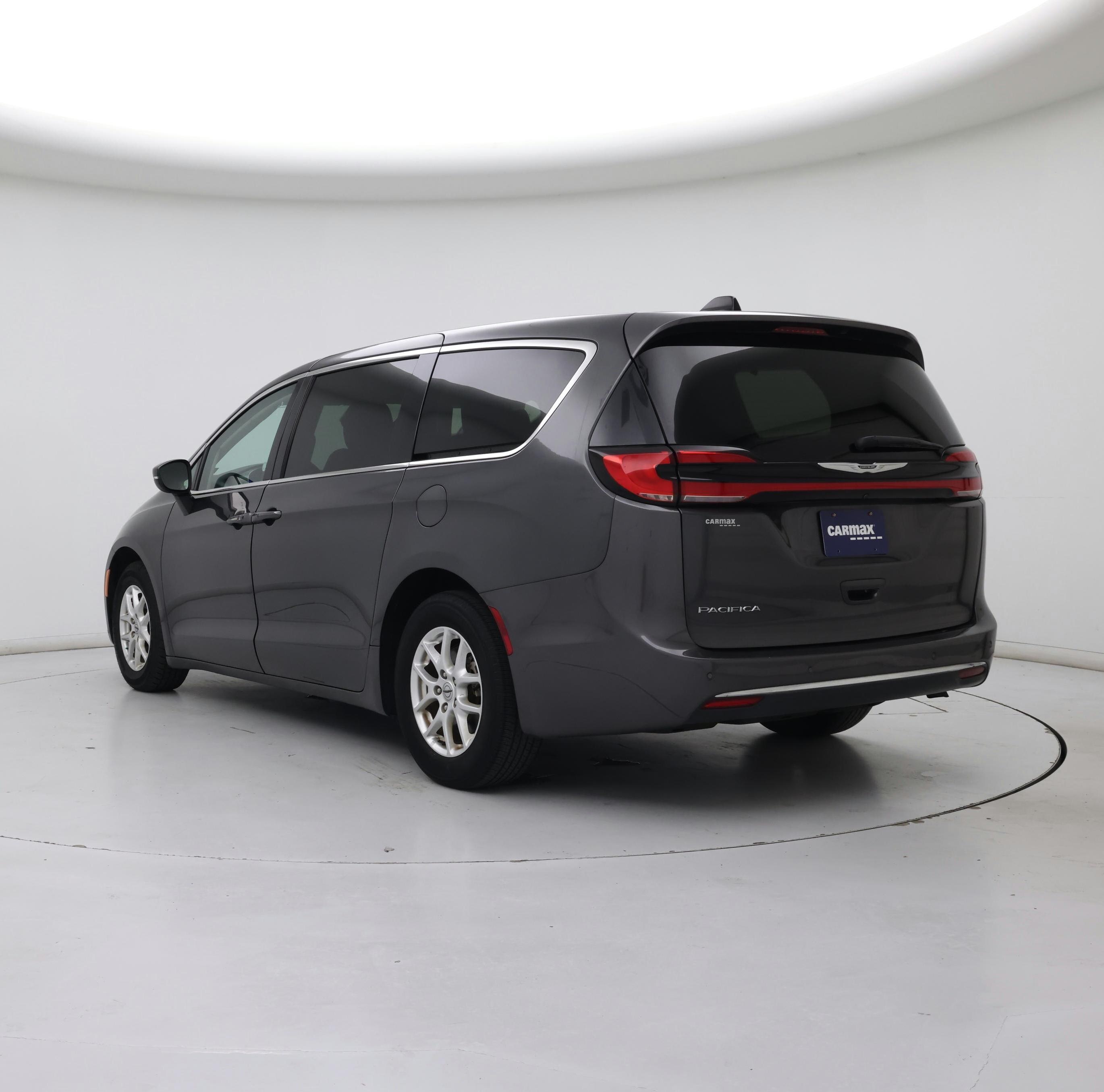 Thumbnail: 2023 Chrysler Pacifica - 2