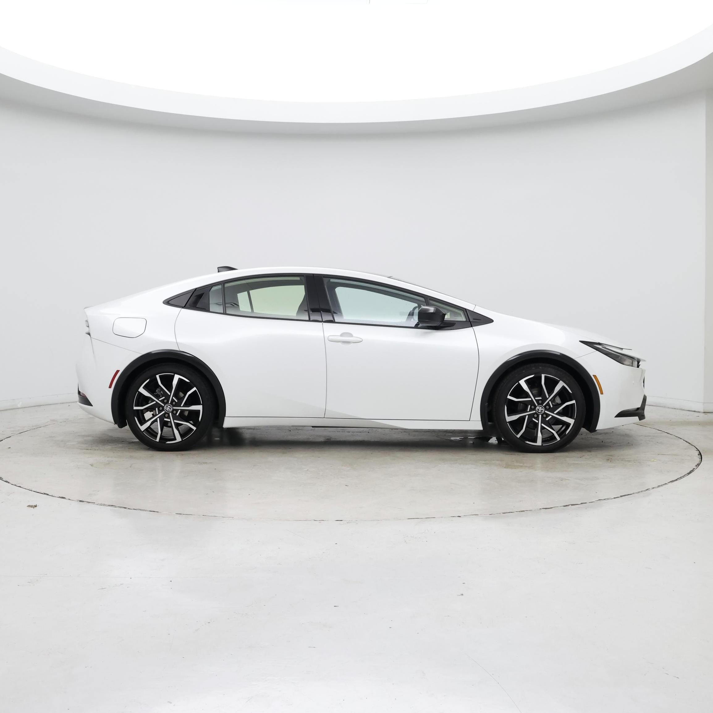 Thumbnail: 2024 Toyota Prius Prime - 7