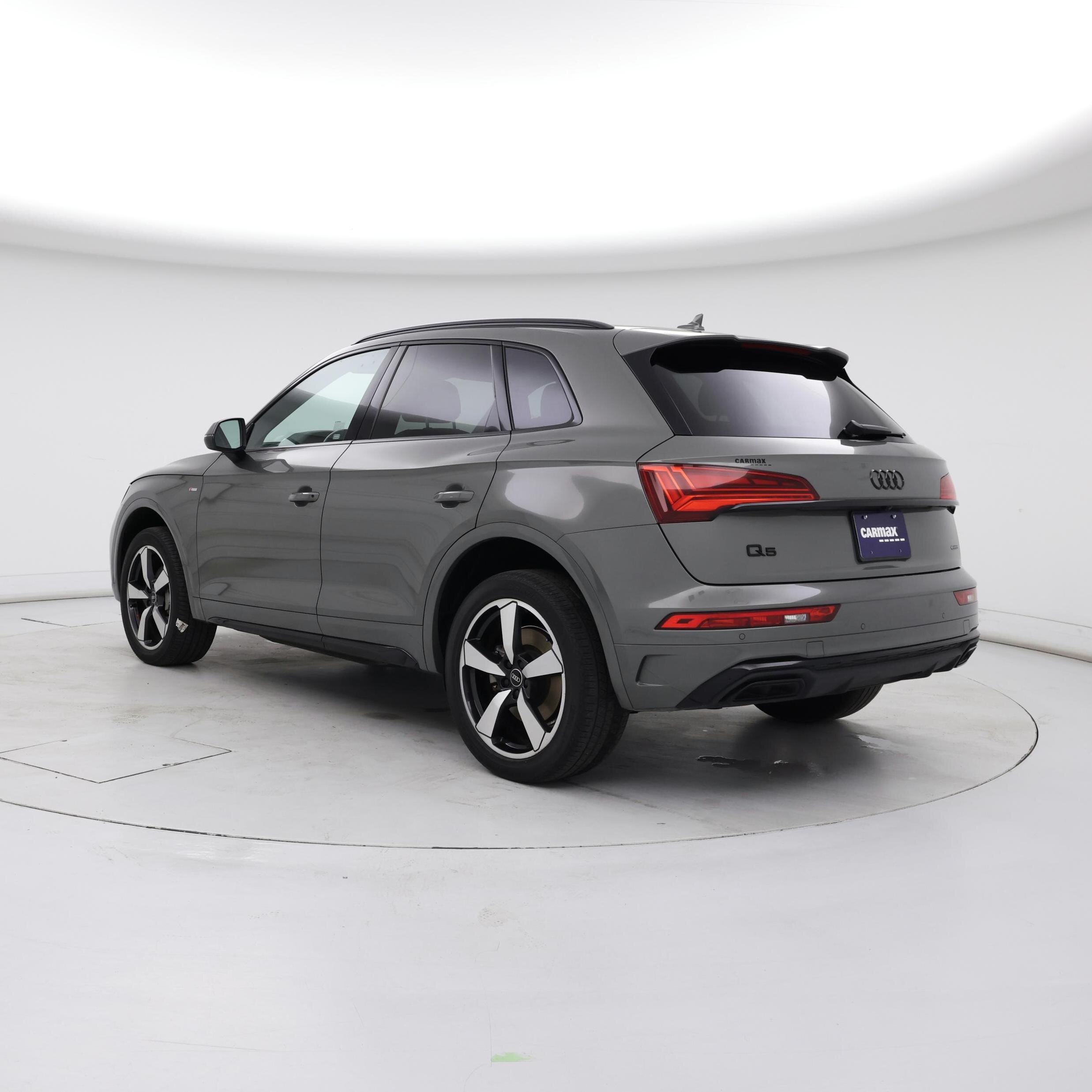 Thumbnail: 2023 Audi Q5 - 2