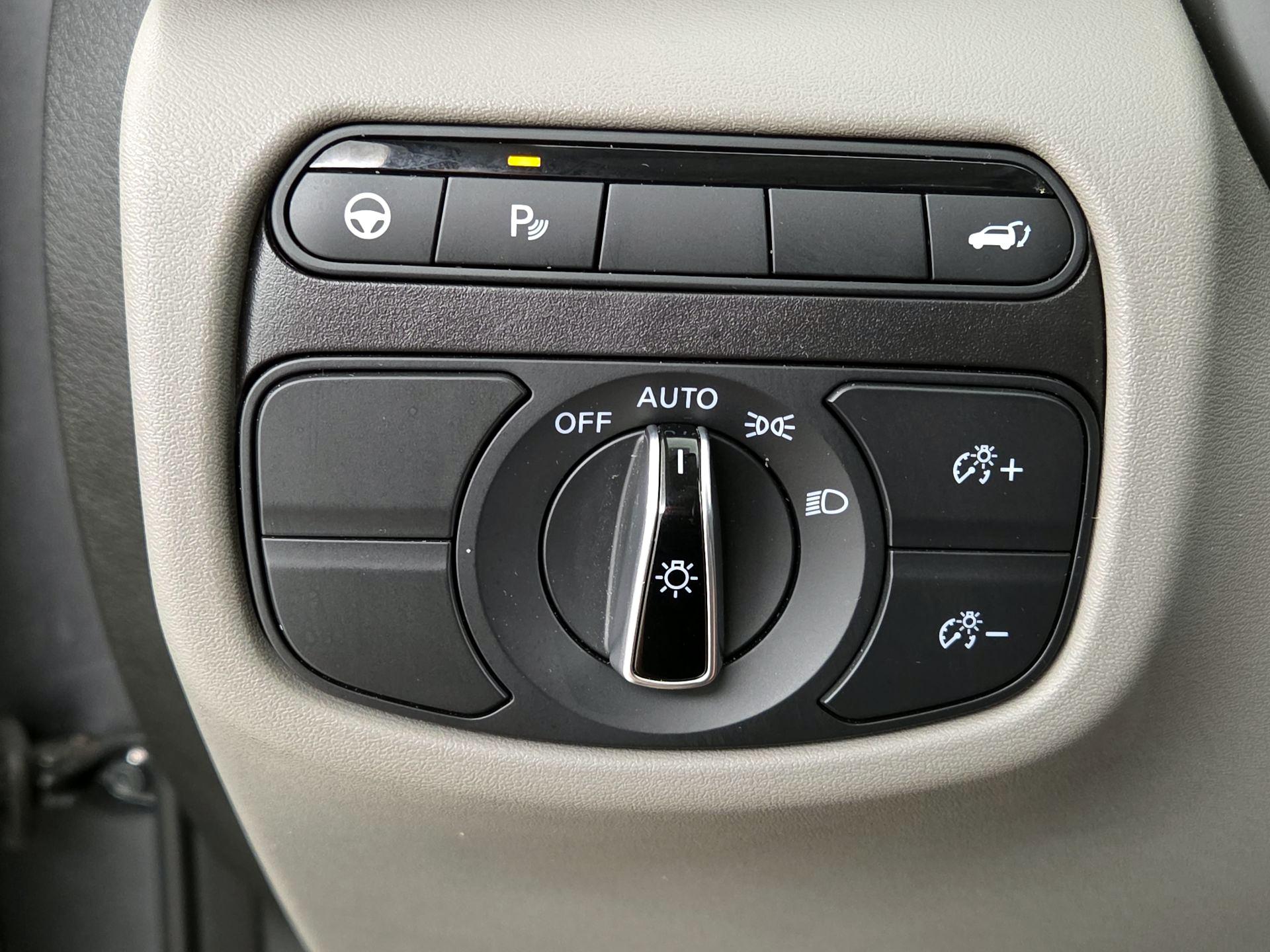 Thumbnail: 2023 INFINITI QX50 - 13