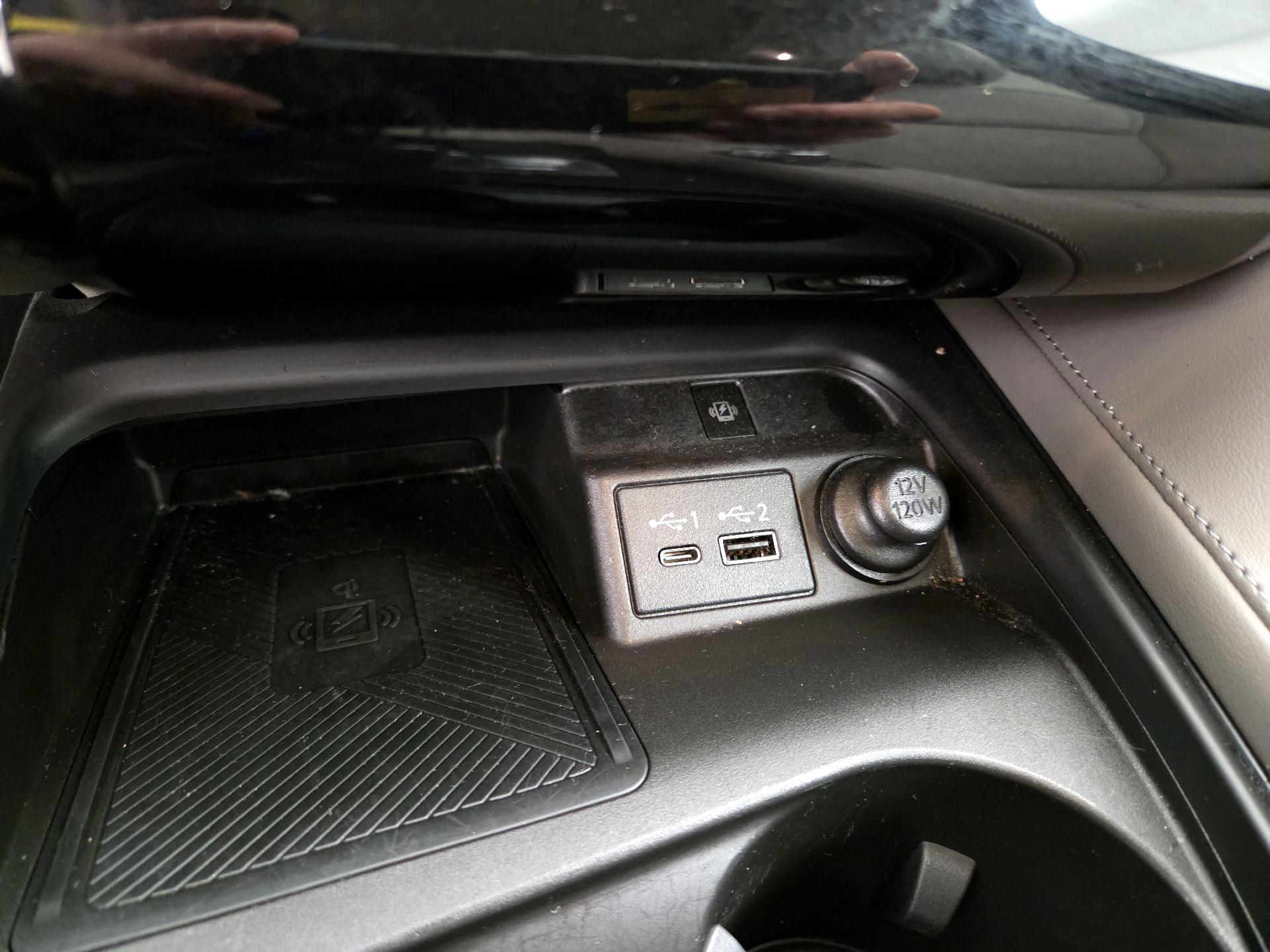 Thumbnail: 2023 INFINITI QX50 - 18