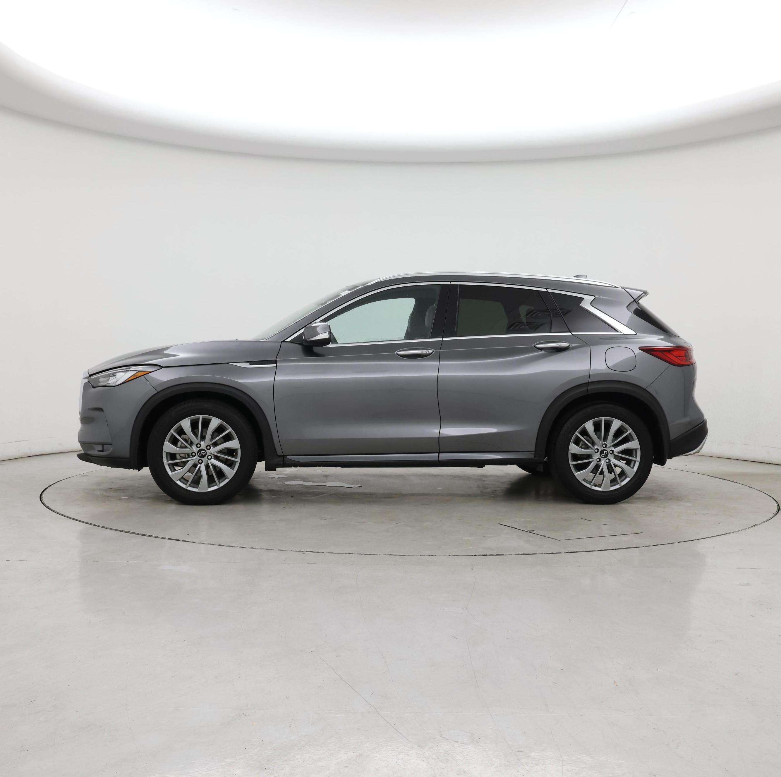 Thumbnail: 2023 INFINITI QX50 - 3